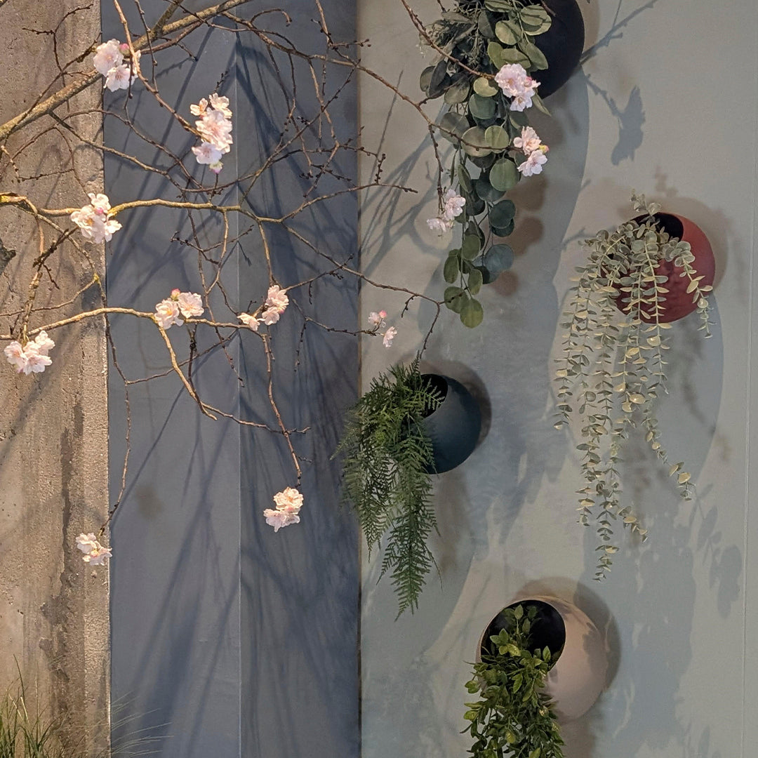 Large Globe Wall Flower Pot - Set of 2 - Decorative Hanging Planter for Indoor & Outdoor Garden Decor