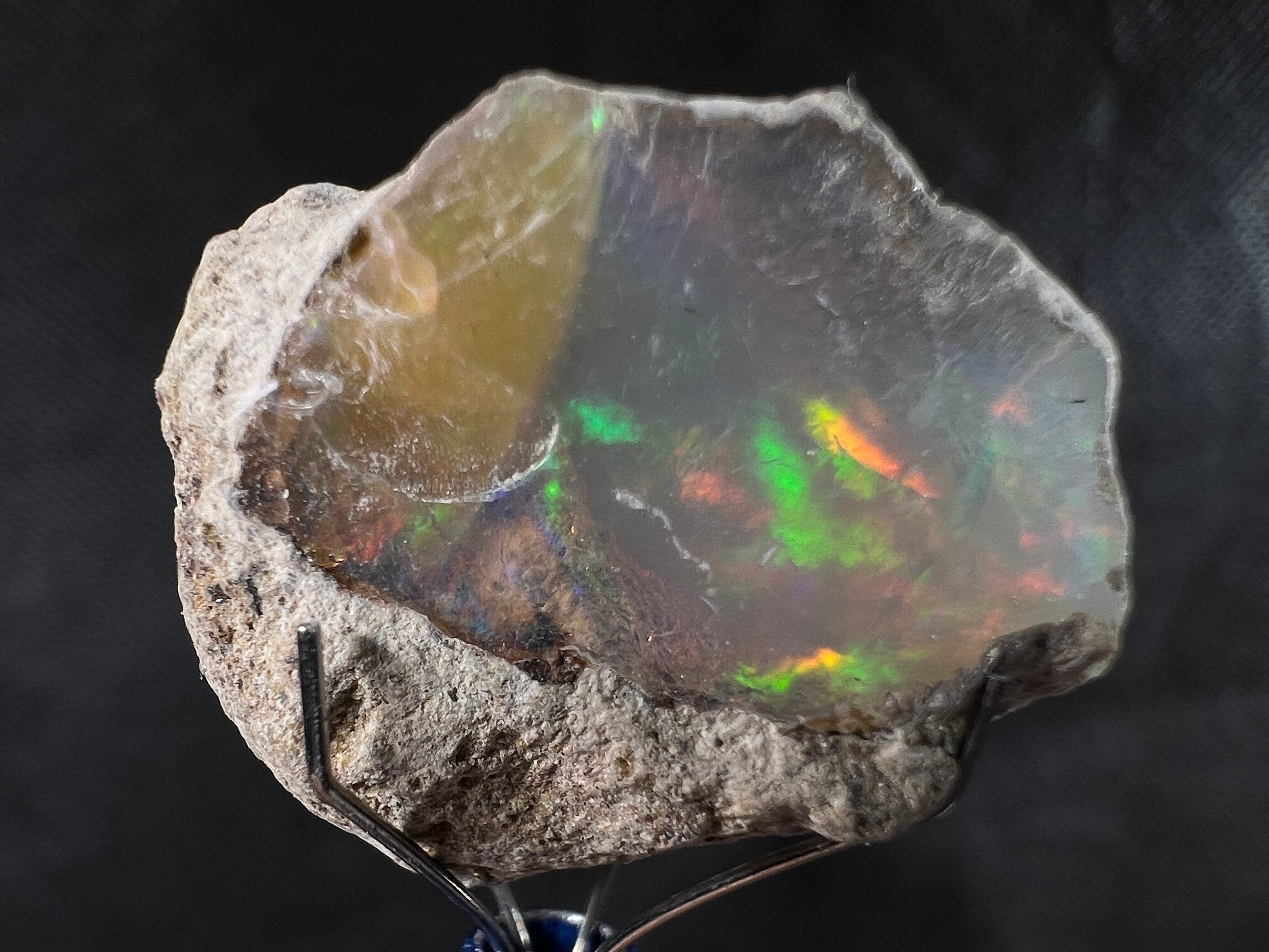Premium 4A+ Welo Opal Raw Crystal - Natural October Birthstone Gemstone for Jewelry Making, Cutting & Collecting | Perfect for Engagement Rings, Necklaces & Healing Crystals