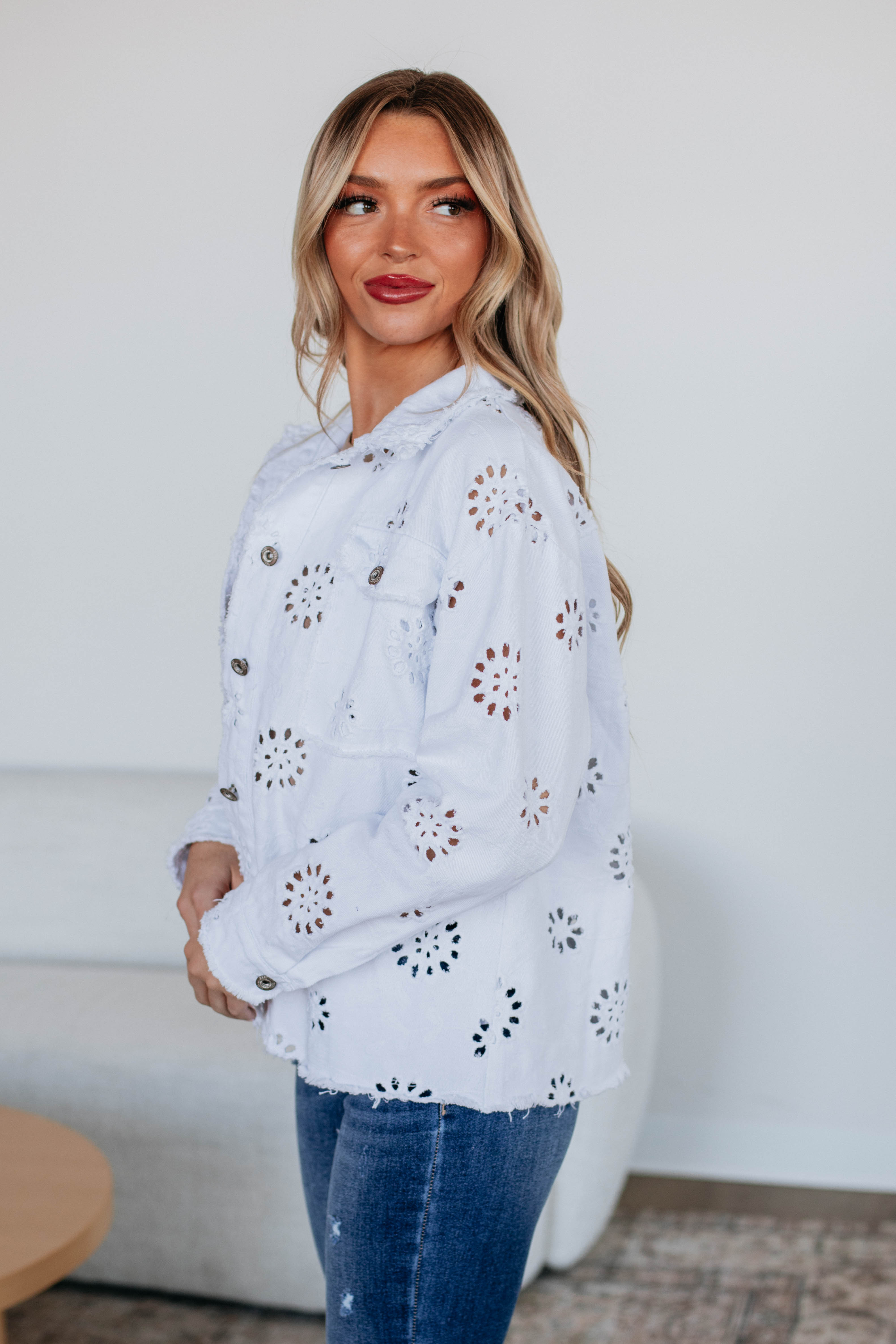 Stylish Caelyn Denim Jacket for Women - Trendy Light Wash Distressed Denim Coat with Button Front & Pockets | Perfect for Casual Outfits, Streetwear & Spring Layering