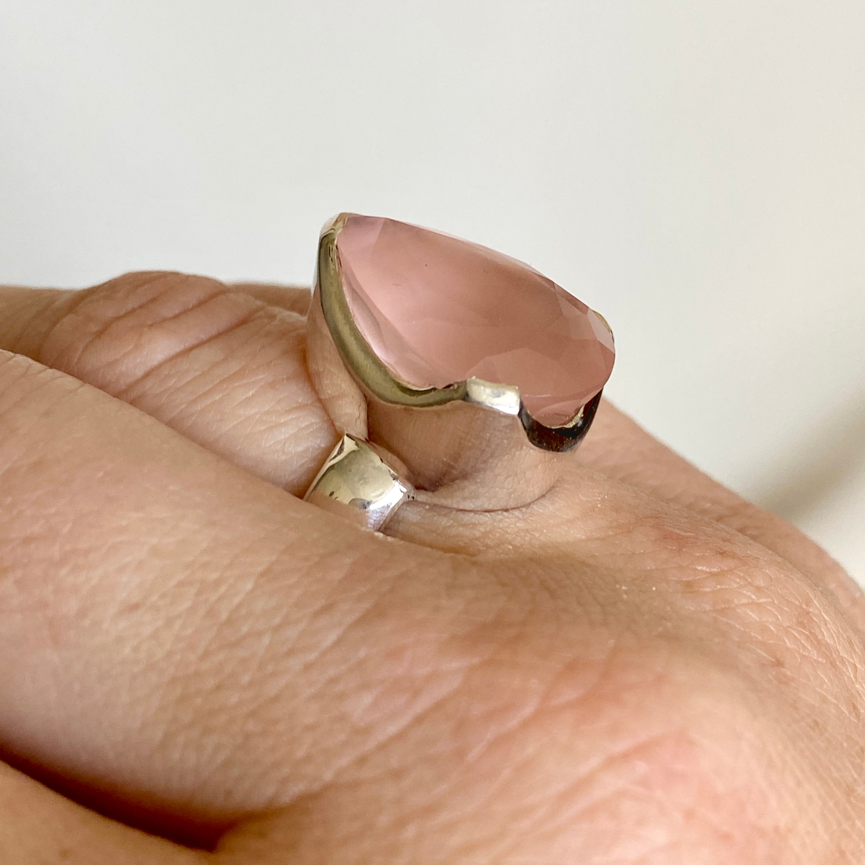 Rose Quartz Teardrop Faceted Ring - Size 7 - KRGJ3322 - Elegant Jewelry for Women, Wedding Gift, Spiritual Healing & Everyday Wear