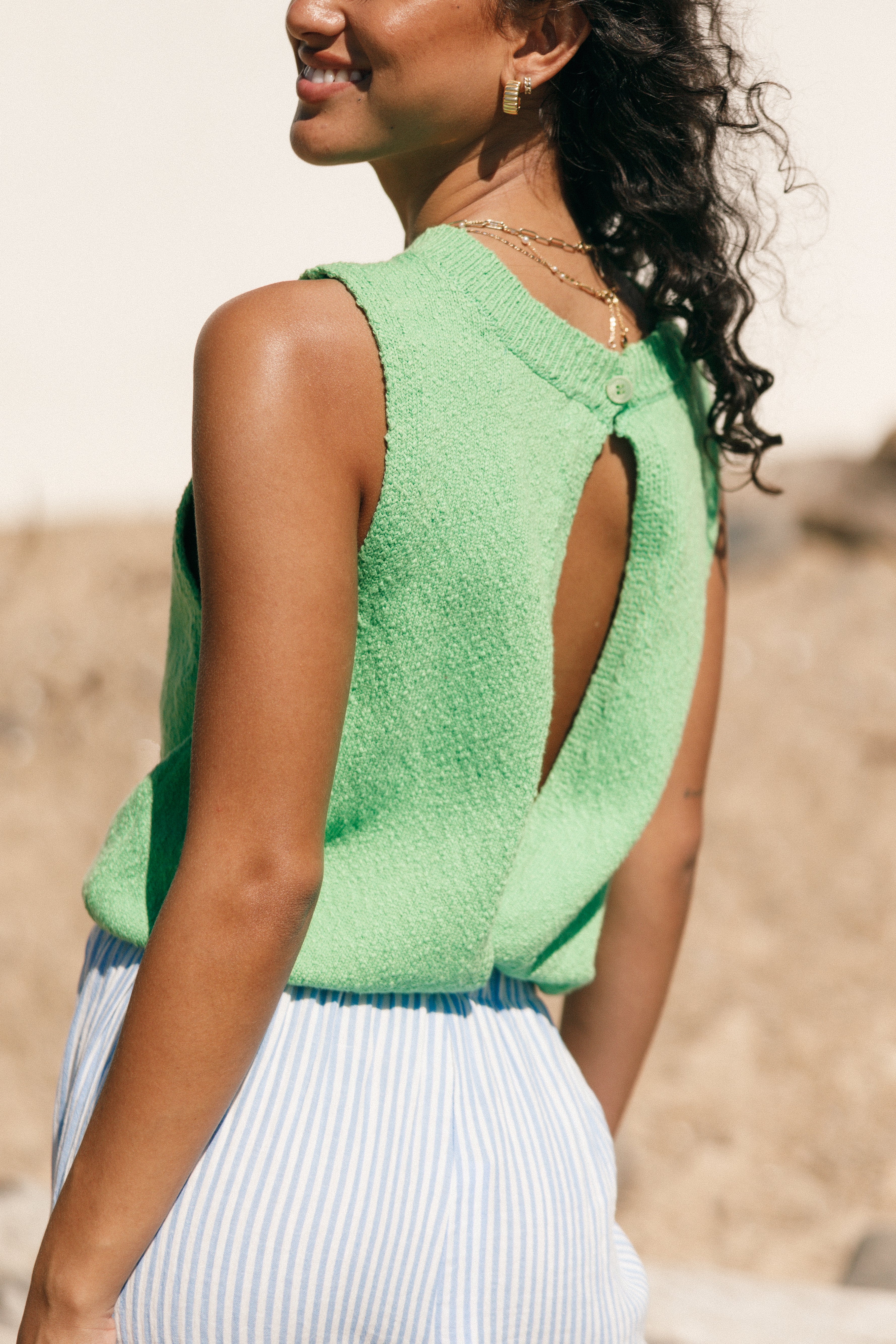 Cece Open Back Women's Tops - Trendy Green Summer Blouse for Casual Outings & Beach Vacations