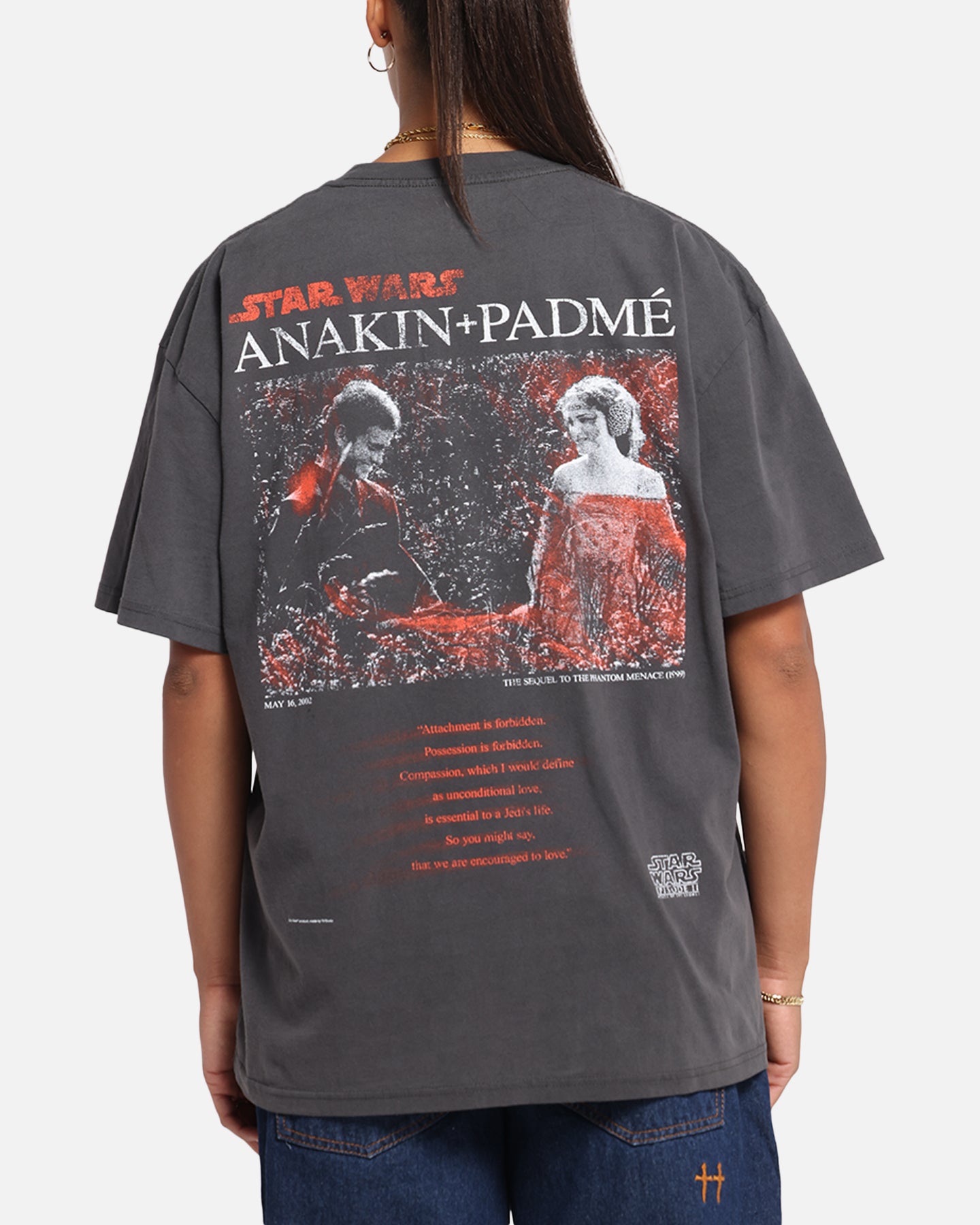 **Star Wars Anakin and Padme Vintage T-Shirt - Black Wash - Retro Graphic Tee for Fans - Perfect for Cosplay, Gifts, and Casual Wear**