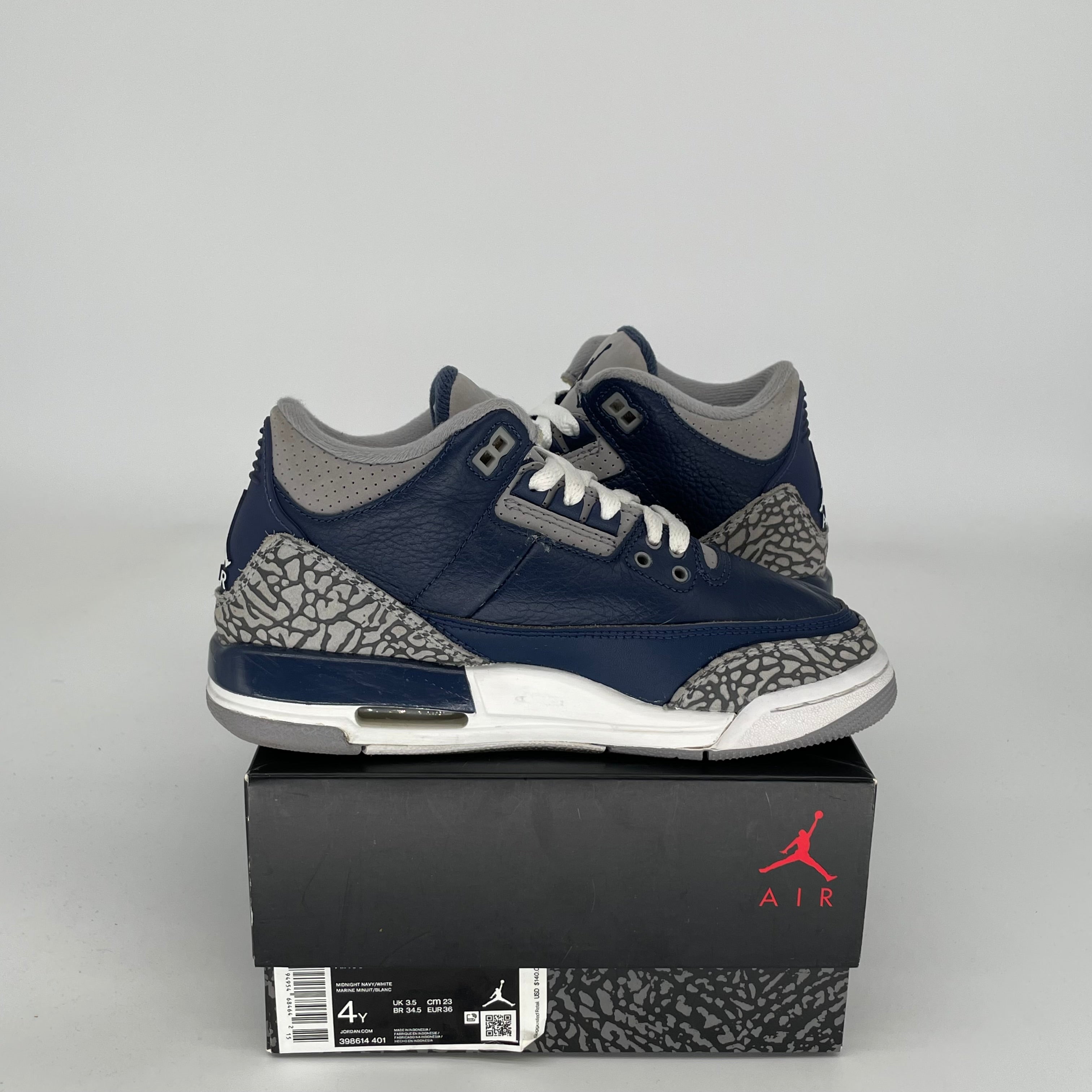 Original: AIR JORDAN 3 GEORGETOWN SIZE 4Y 398614 401   Optimized: **Air Jordan 3 Retro 'Georgetown' Men's Basketball Shoes - Size 4 Youth (398614-401) - Perfect for Court Play & Street Style**