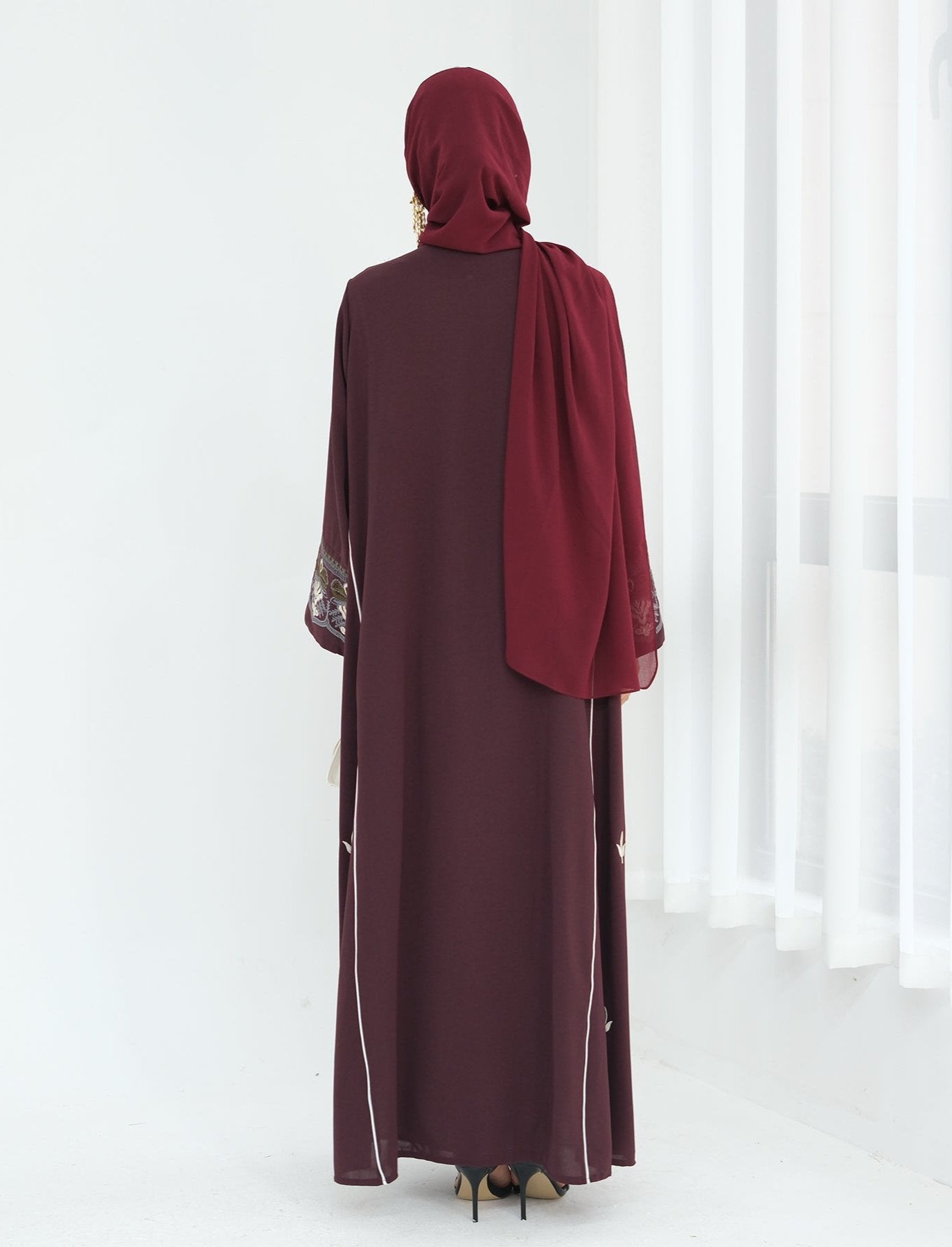 Elegant Asha Embroidered Open Abaya Kimono Dress in Wine Red - Perfect for Muslim Women's Prayer, Special Occasions & Evening Wear