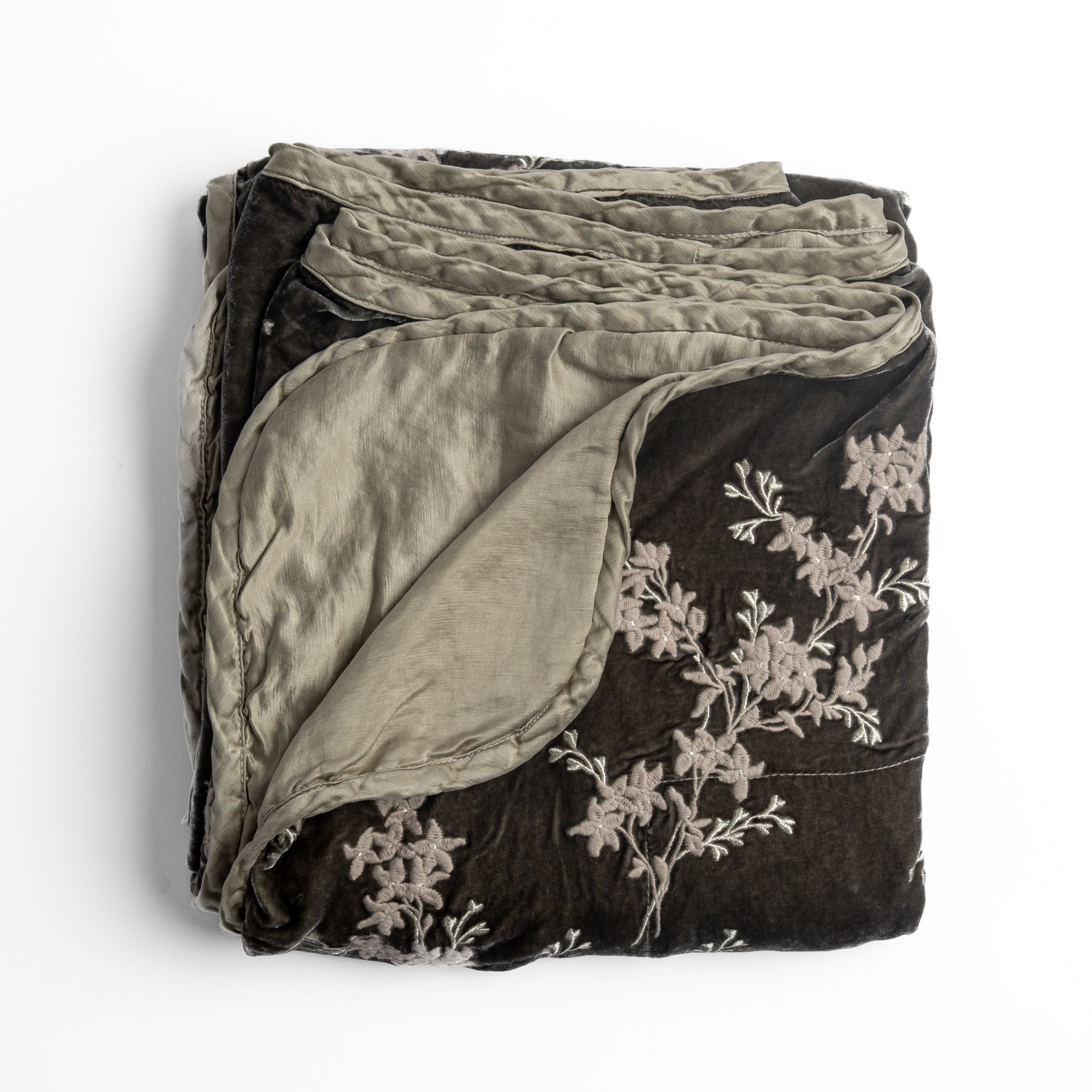 Lynette Soft & Cozy Fleece Blanket - Ultra Warm Throw for Bed, Couch, and Travel - Perfect for Winter, Camping, and Gifts