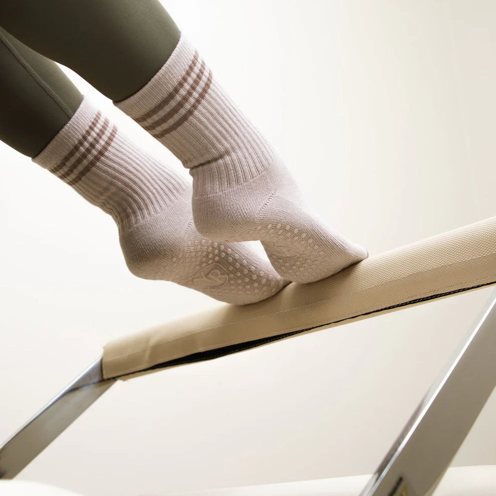 Non-Slip Grip Socks for Women & Men - Yoga, Pilates, Barre, Workout & Dance - Anti-Skid Socks with Traction for Home, Gym & Studio - Perfect for Fitness, Exercise & Sports Activities