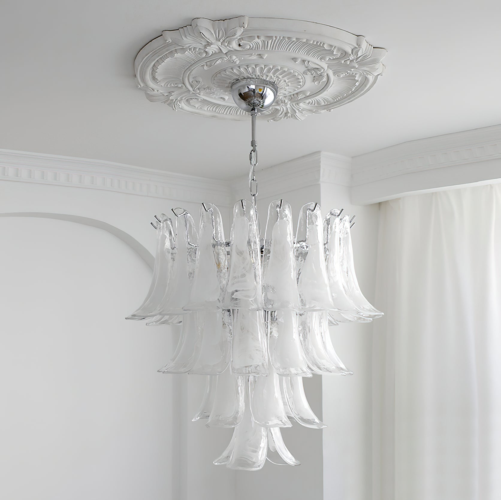 Exquisite Murano Glass Petals Chandelier - Handcrafted Italian Crystal Ceiling Light Fixture for Dining Room, Living Room & Bedroom Decor