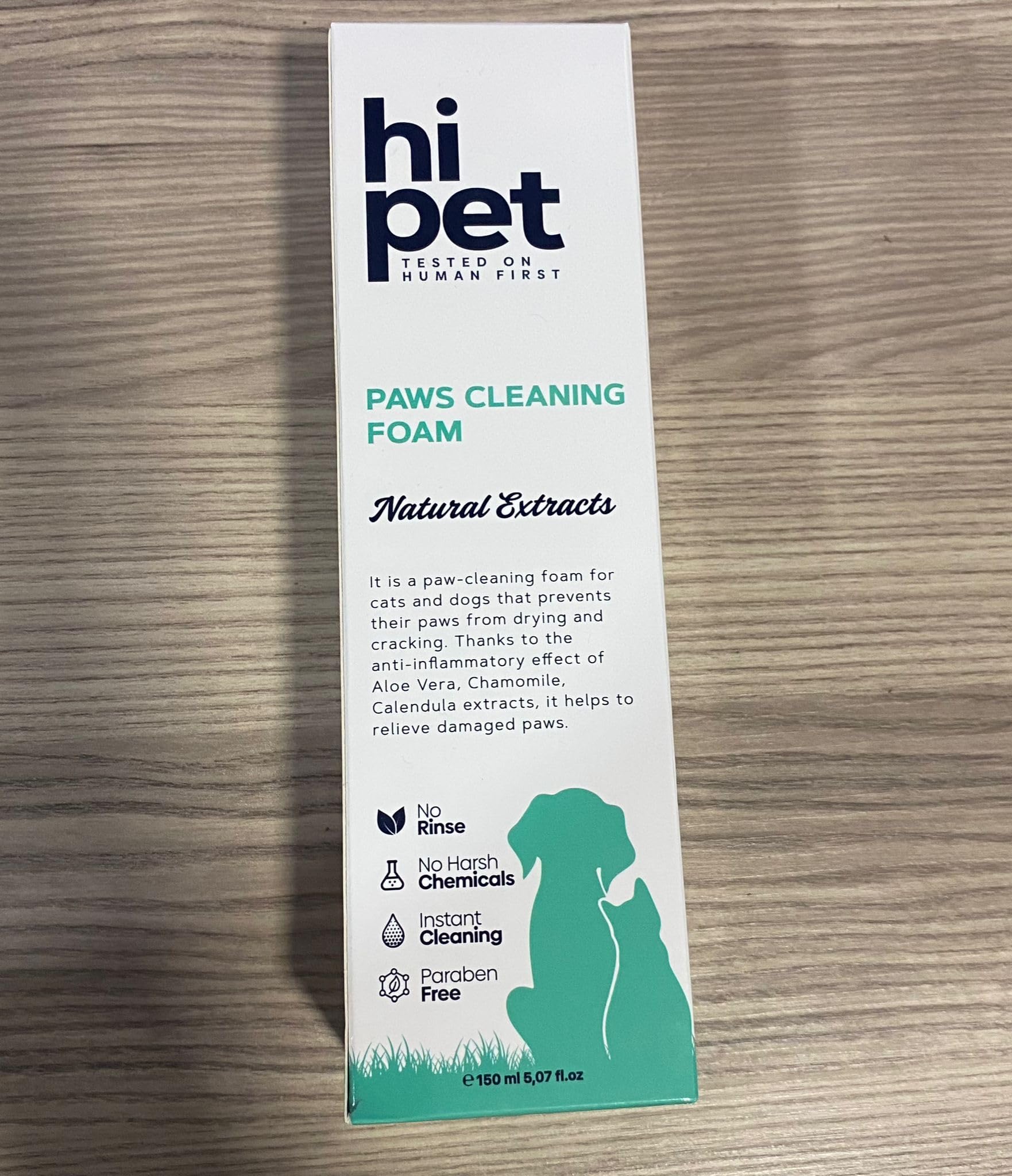 Pet Paw Cleaner Foam with Built-in Scrubber Brush - Dog & Cat Paw Washer & Moisturizer - Easy-to-Use Bottle Design for Clean Paws After Walks (2-Pack) - Perfect for Outdoor Adventures, Muddy Trails & Indoor Cleaning