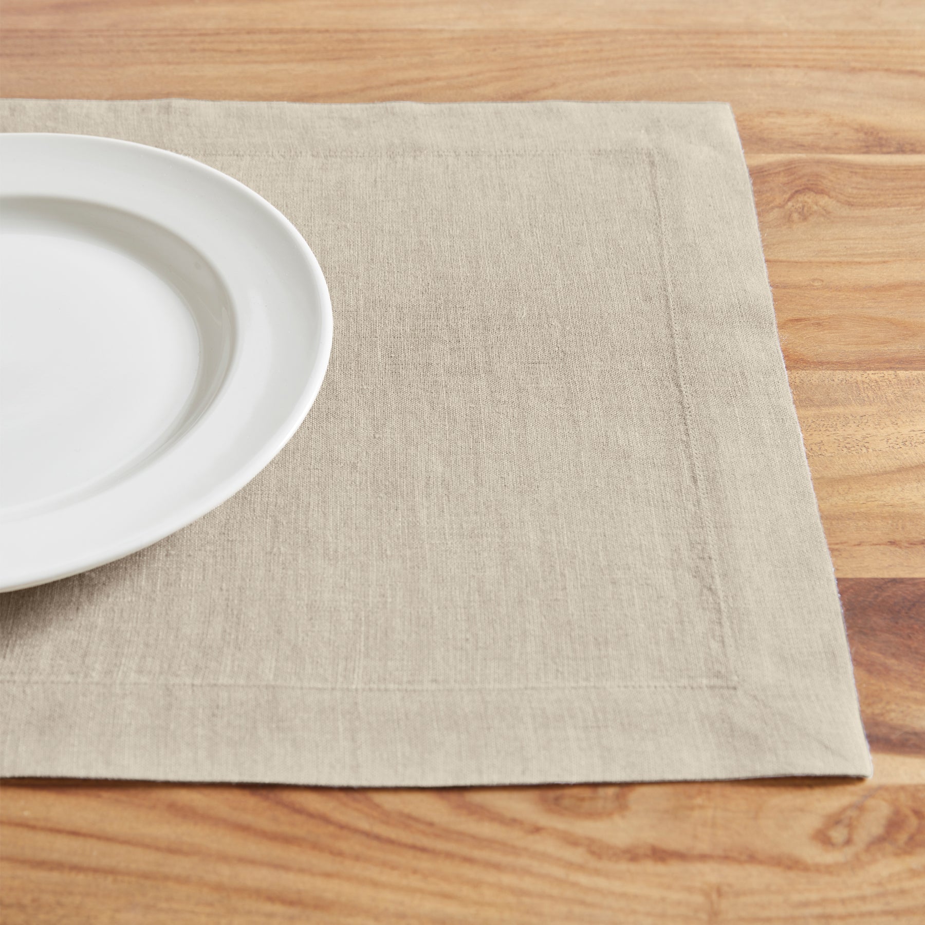 Premium Sonoma Placemats Set of 4 - Waterproof & Non-Slip Table Mats for Dining - Elegant Home Decor for Kitchen, Dining Room, and Outdoor Entertaining