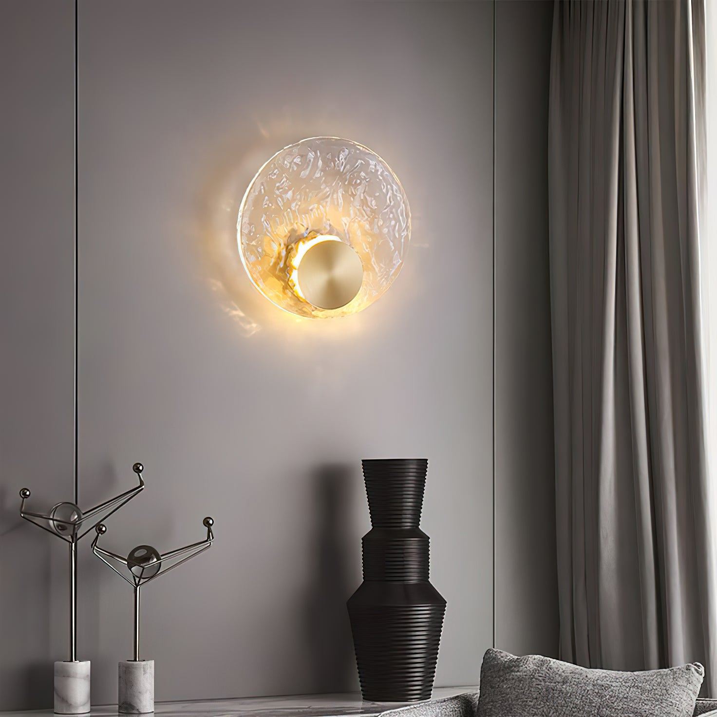 Vintage Brass Round Glass Wall Light Fixture - Elegant Sconce for Living Room, Bedroom, or Hallway Lighting