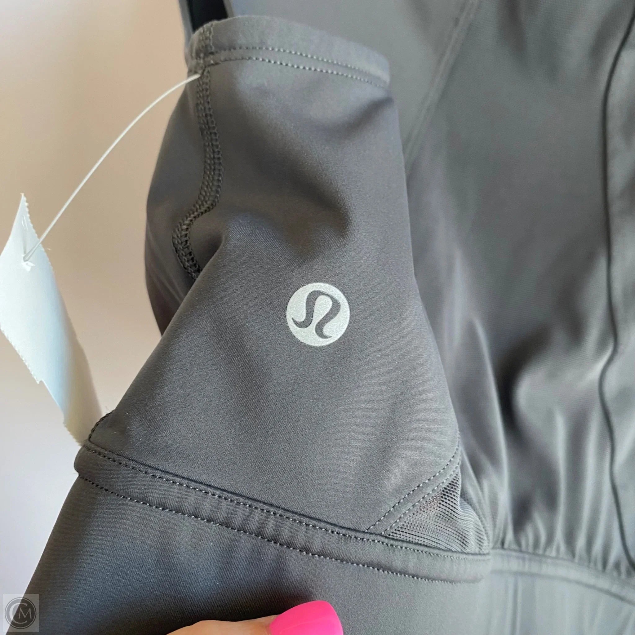Lululemon Grey Athletic Sports Bra - Size 6 for Women | High Support Workout, Running, Yoga & Gym Essentials