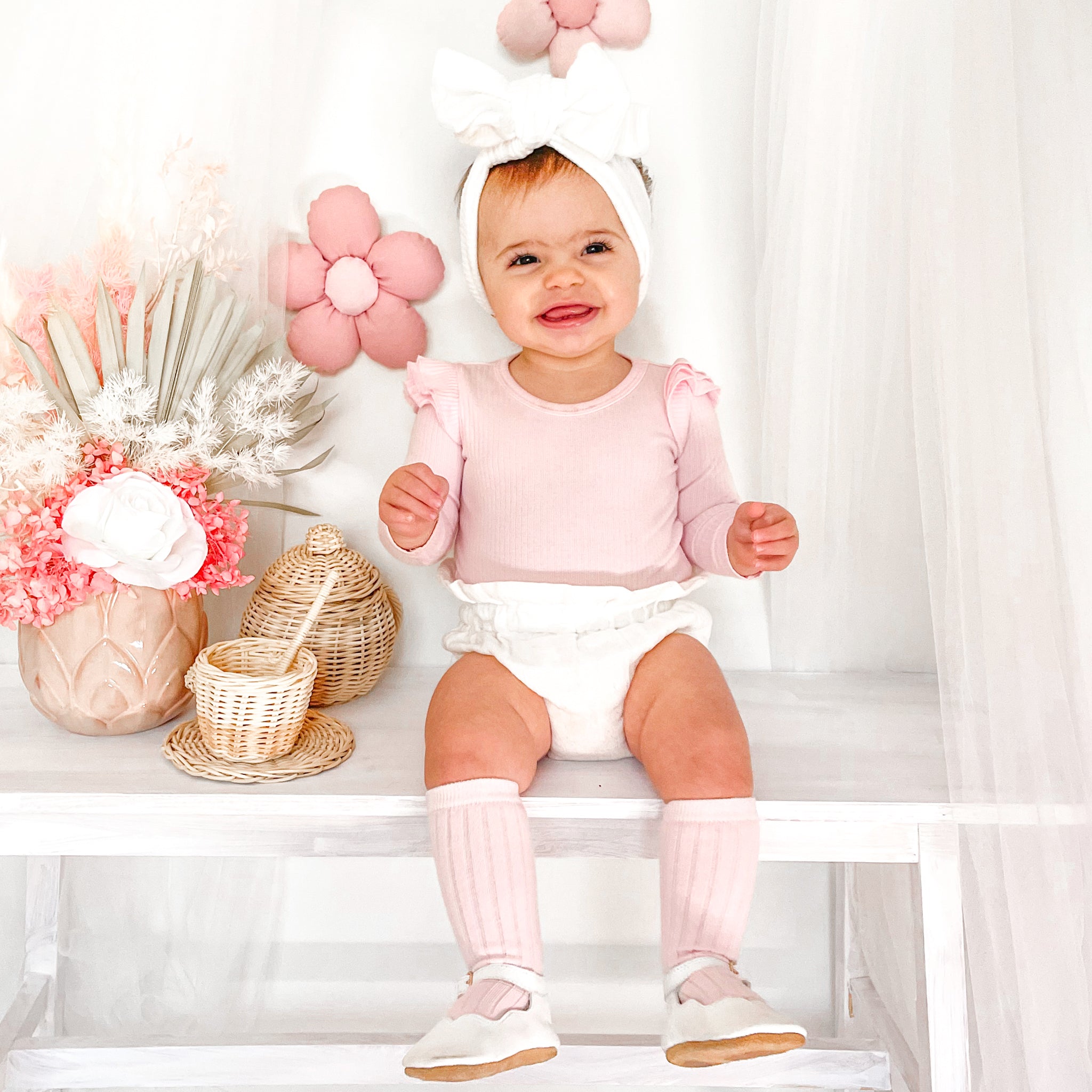 Organic Cotton Muslin Bloomers for Babies - Soft & Breathable Coconut Milk Color - Perfect for Nursery, Playtime & Photo Shoots