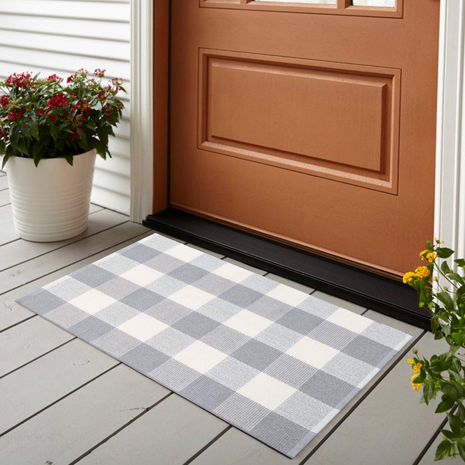 KIMODE Buffalo Plaid Outdoor Rug Doormat 2' x 3' - Gray/White Cotton Woven Checkered Farmhouse Style - Washable Indoor/Outdoor Floor Mat for Porch, Front Door, Kitchen, Bathroom & Laundry Room - Perfect for Farmhouse, Cottage & Rustic Home Decor