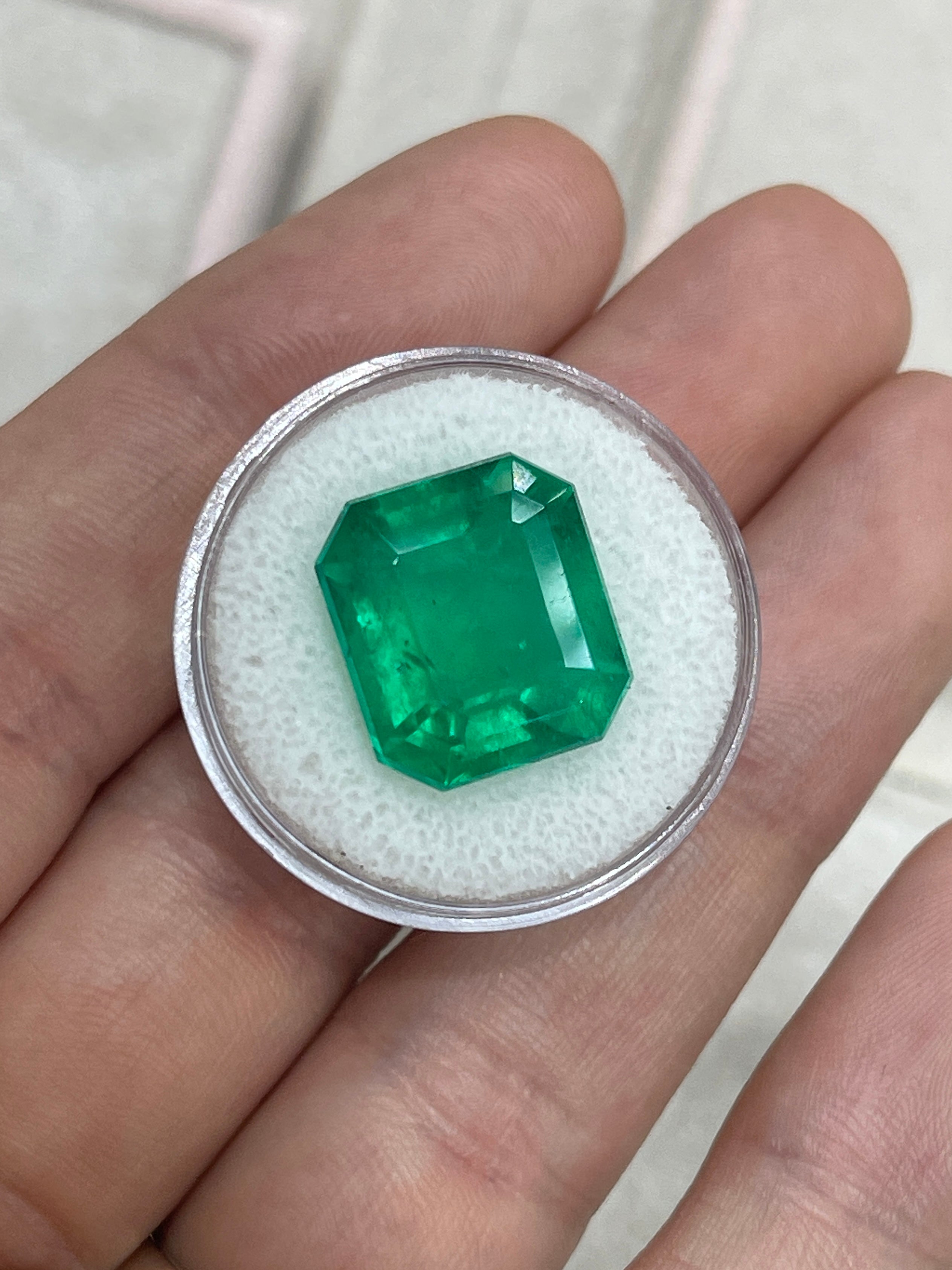 13.04 Carat Large 15x14mm AAA+ Loose Colombian Emerald Gemstone - Emerald Cut for Jewelry Making, Engagement Rings & Luxury Gifts