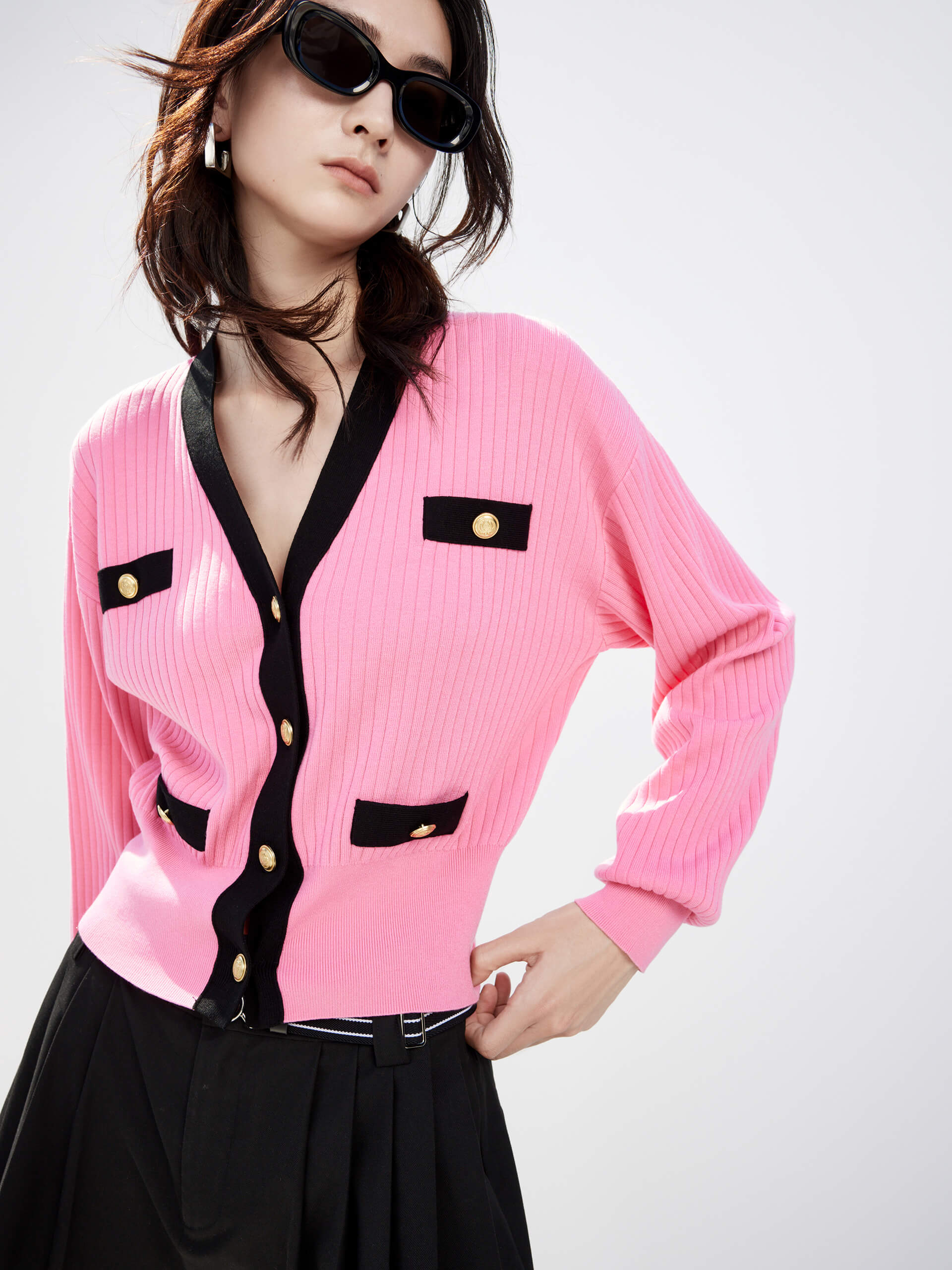 Stylish Contrast V-Neck Metal Button Cardigan for Women - Perfect for Office Wear, Casual Outfits & Layering in Fall & Winter