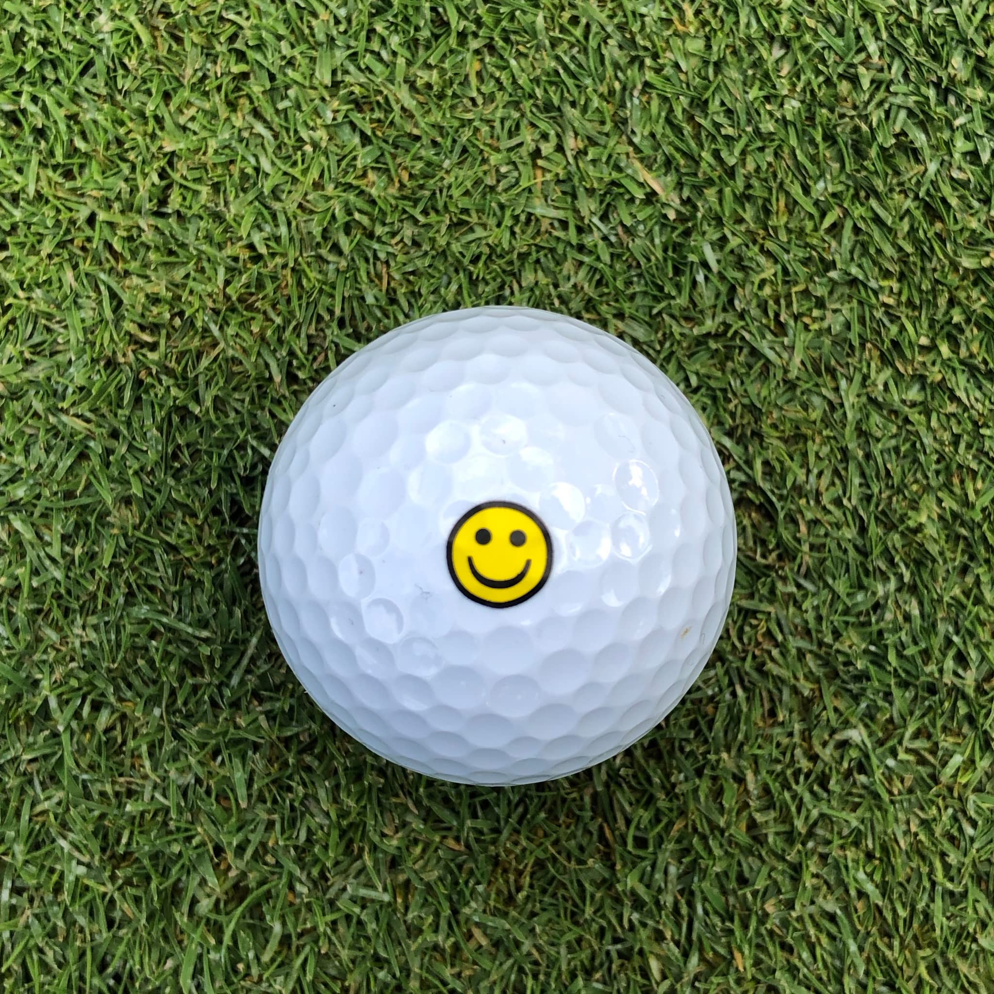 Golfdotz Tropical Collection Golf Ball Markers - Custom Golf Accessories (18-32 Count) - Perfect for Personalizing Golf Balls & Enhancing Your Game