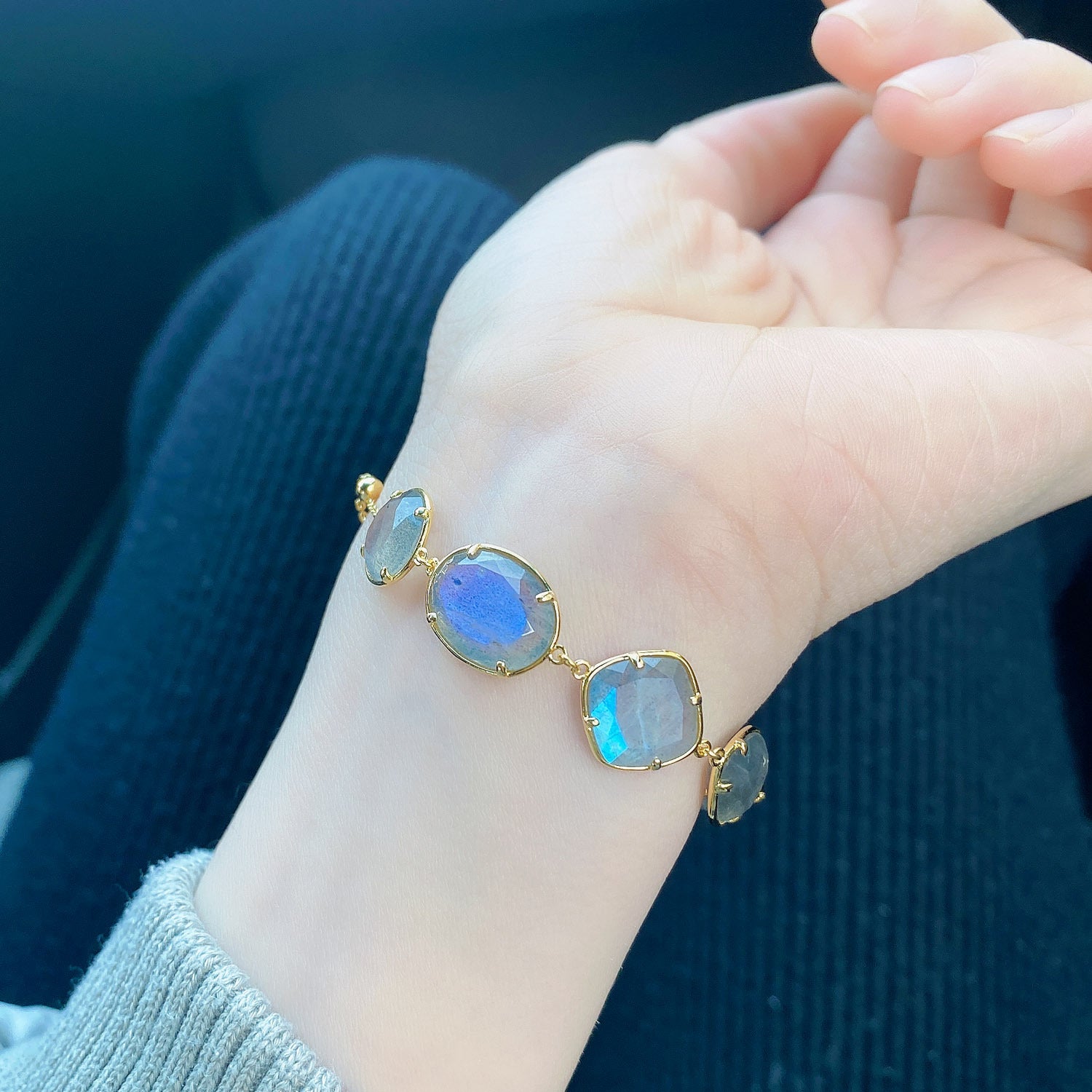 Aquamarine Amethyst Birthstone Spiritual Healing Bracelet for Women - March & February Birthstone Jewelry, Chakra Balancing, Meditation & Yoga Accessories | HJZB 201