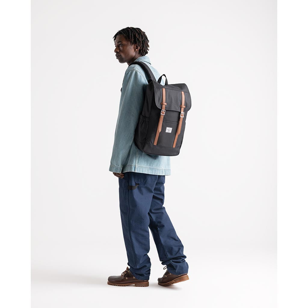 Herschel Retreat Backpack - Stylish & Durable Laptop Backpack for Men & Women - Perfect for Travel, Work & School - Water-Resistant & Spacious Design