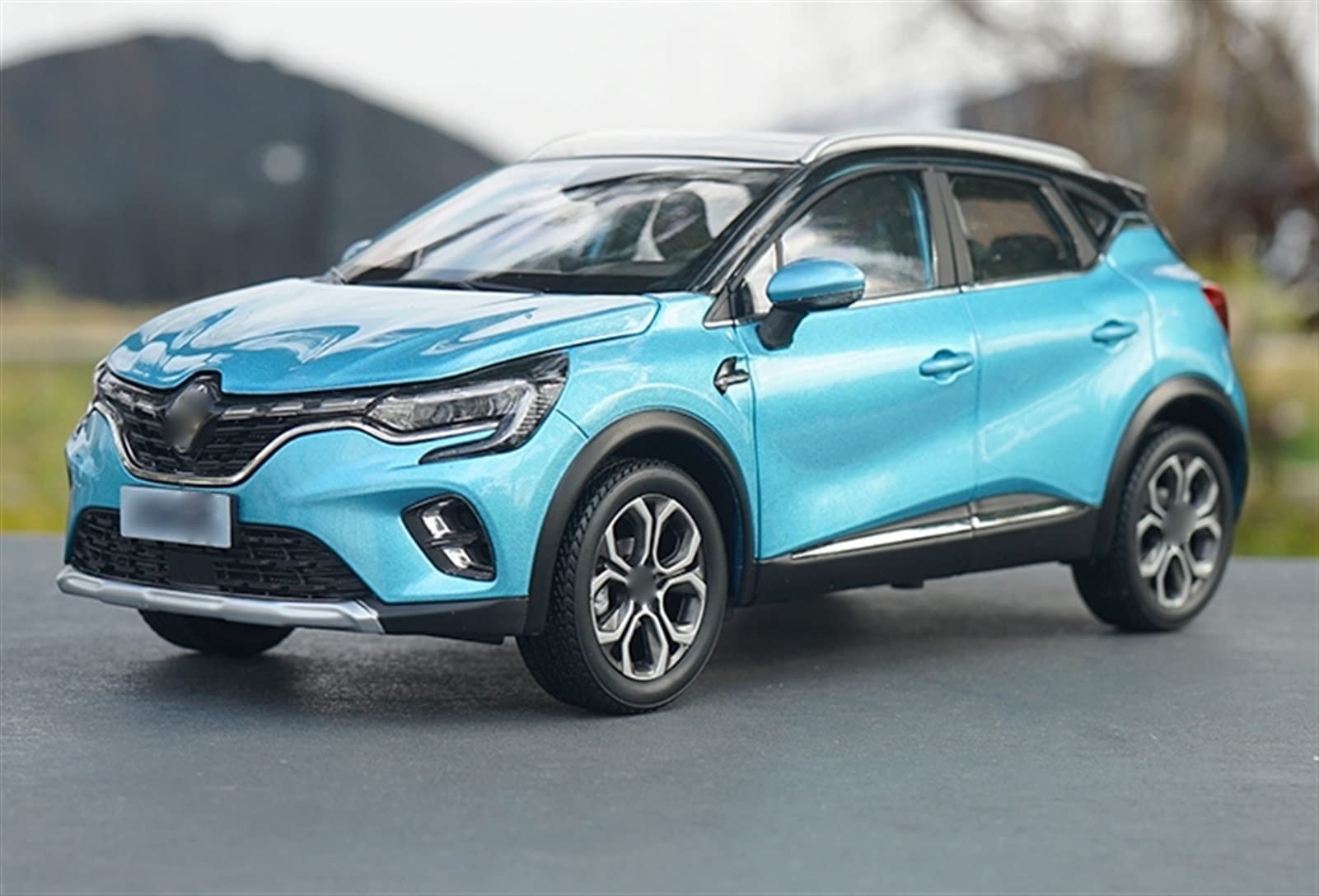 1/18 Scale Diecast Metal Model Car for Renault KOLEOS SUV - Collectible Toy for Kids & Adults, Birthday Gift, Home & Office Decoration - Perfect for Car Enthusiasts and Model Collectors