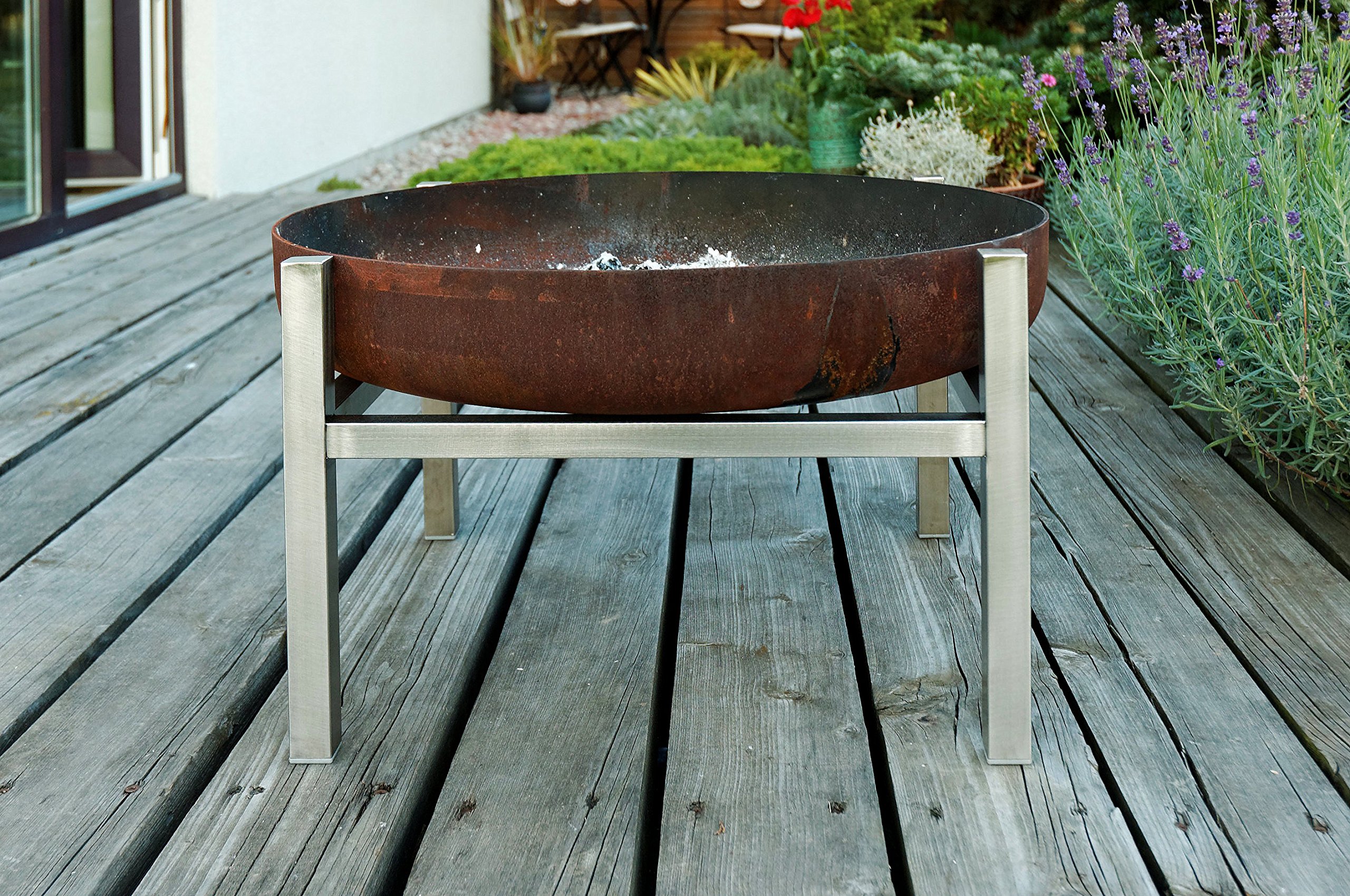 Curonian Parnidis Solid Steel Tall Fire Pit - Outdoor Camping, Backyard Bonfire, Patio Heating - Durable & Rust-Resistant