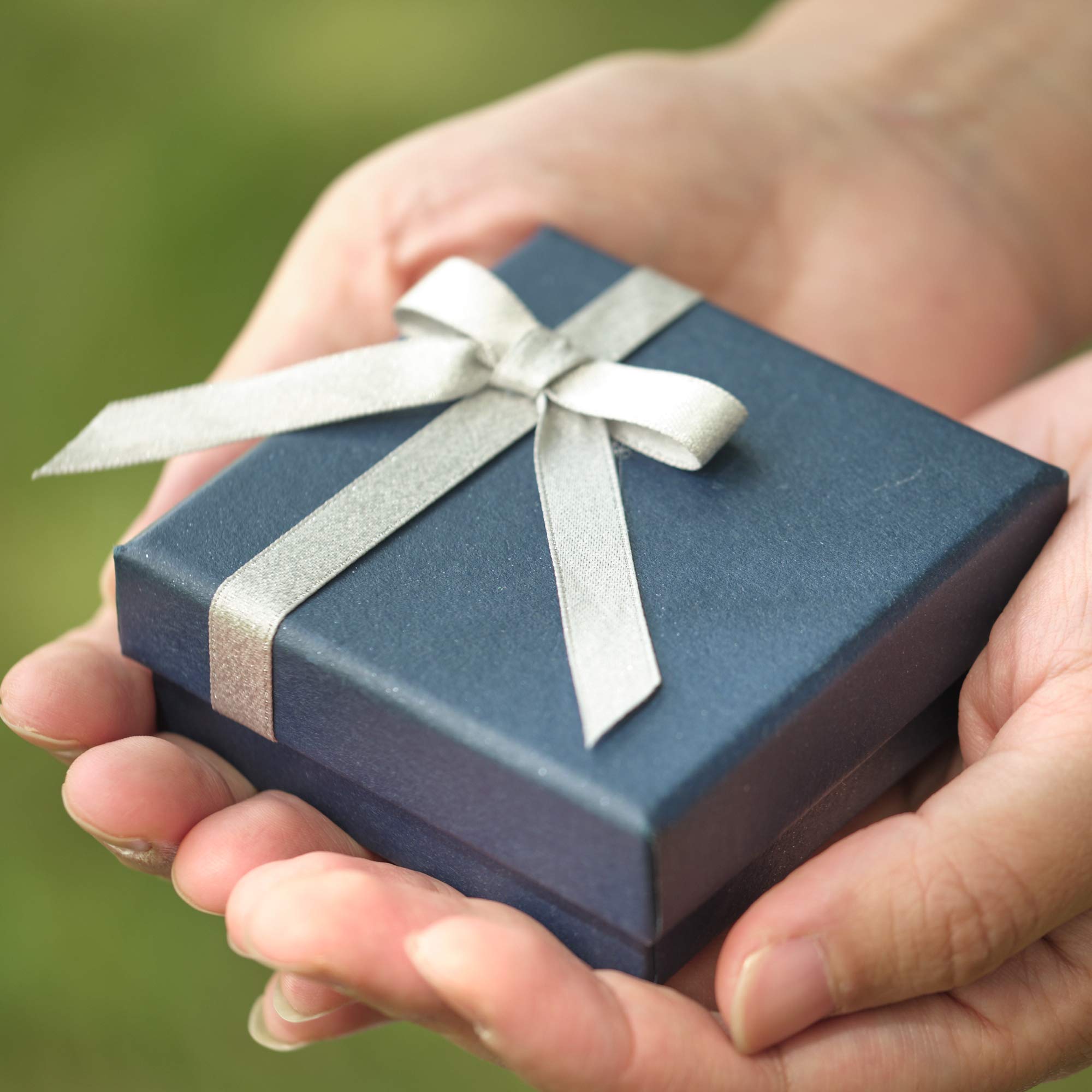 **Best Nurse Graduation Gifts for Nursing School Graduates - Thoughtful & Practical Presents for New Nurses (Ideal for Clinicals, Work, or Celebrations)**