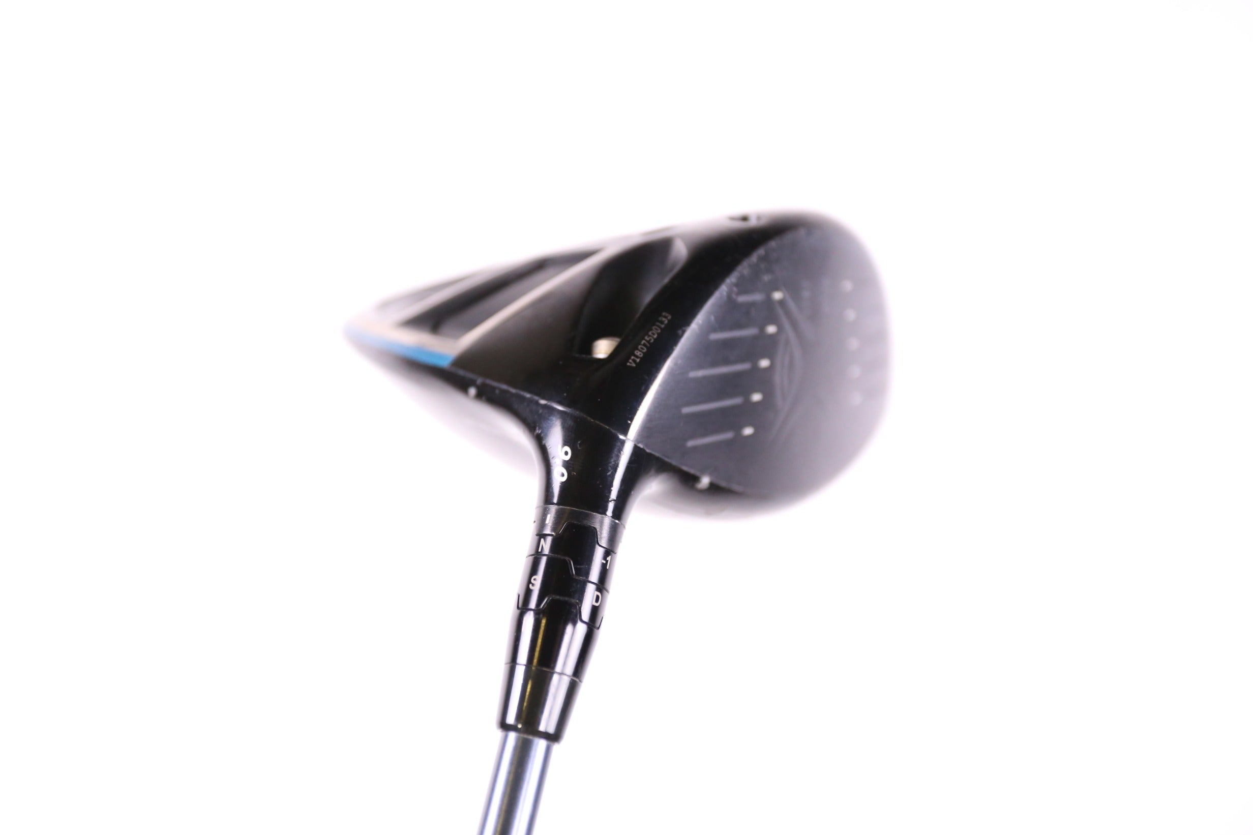 Used Callaway Rogue Driver 9° Stiff Flex Right Handed Golf Club with Matrix Red Tie Q4 Shaft - Perfect for Improving Distance & Accuracy on the Course