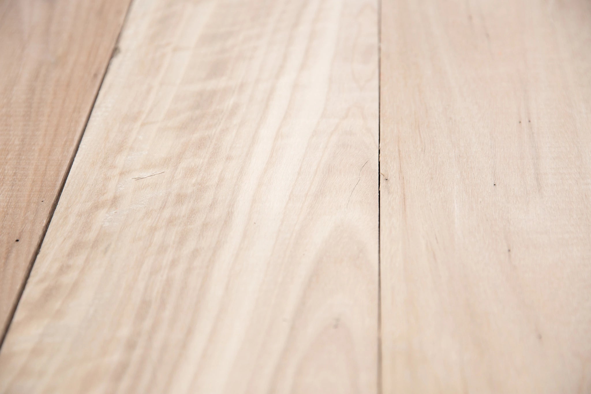 Premium Blackbutt Timber 150x38mm - Standard Grade, Kiln Dried, Skip Dressed Joinery Wood for DIY Furniture & Home Renovation Projects