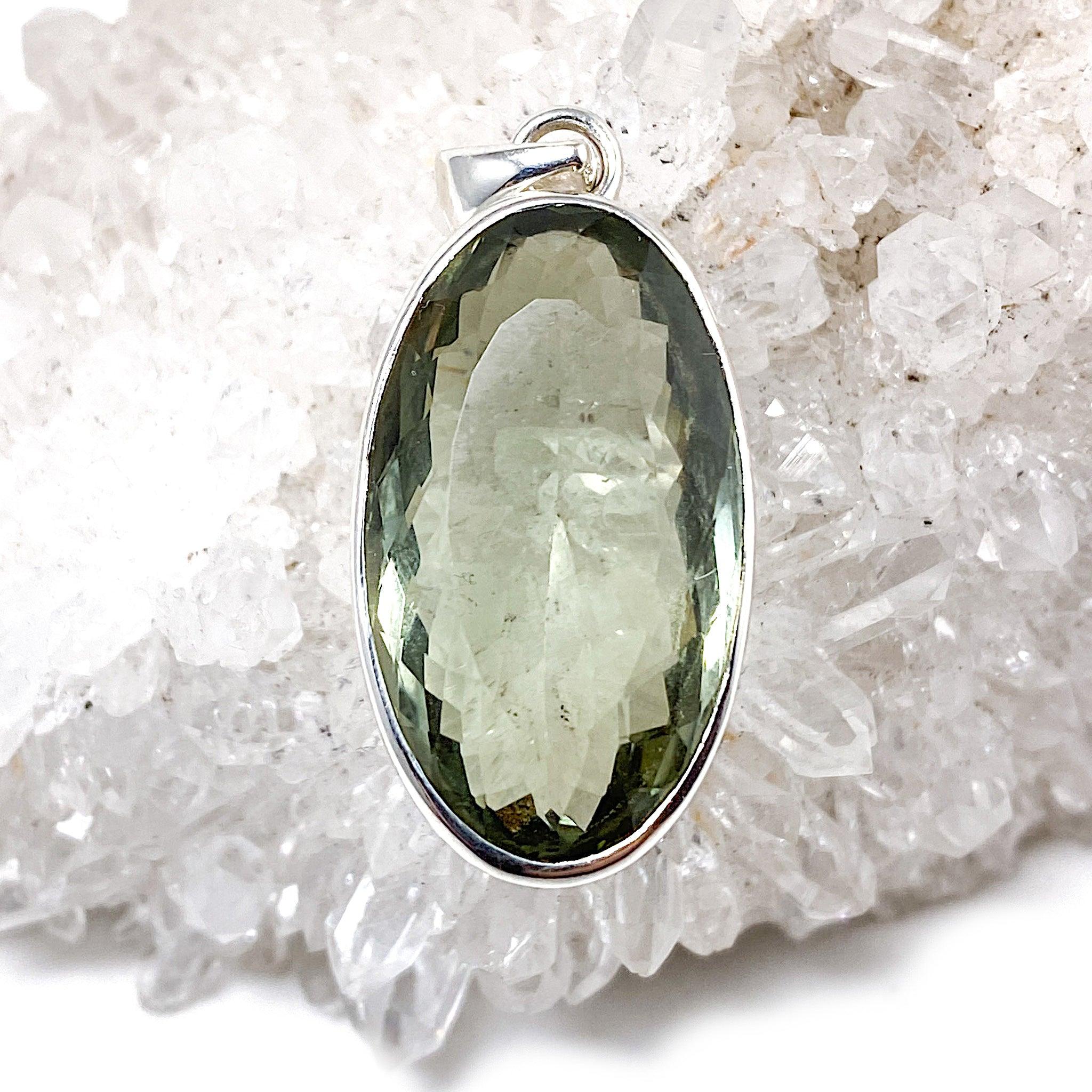 Natural Prasiolite Gemstone Oval Faceted Pendant Necklace KPGJ2157 - Elegant Jewelry for Women, Perfect for Parties & Gifts
