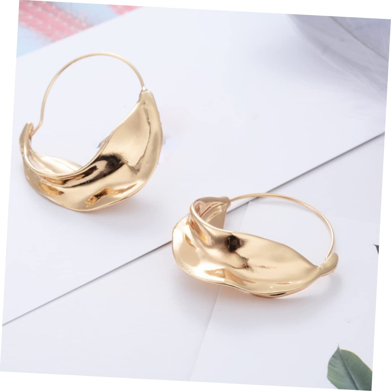SOIMISS Gold Pearl Drop Earrings for Women - Exaggerated Flower Basket Dangle Earrings, Hoop Huggie Post Earrings | Elegant Jewelry for Parties, Weddings & Daily Wear