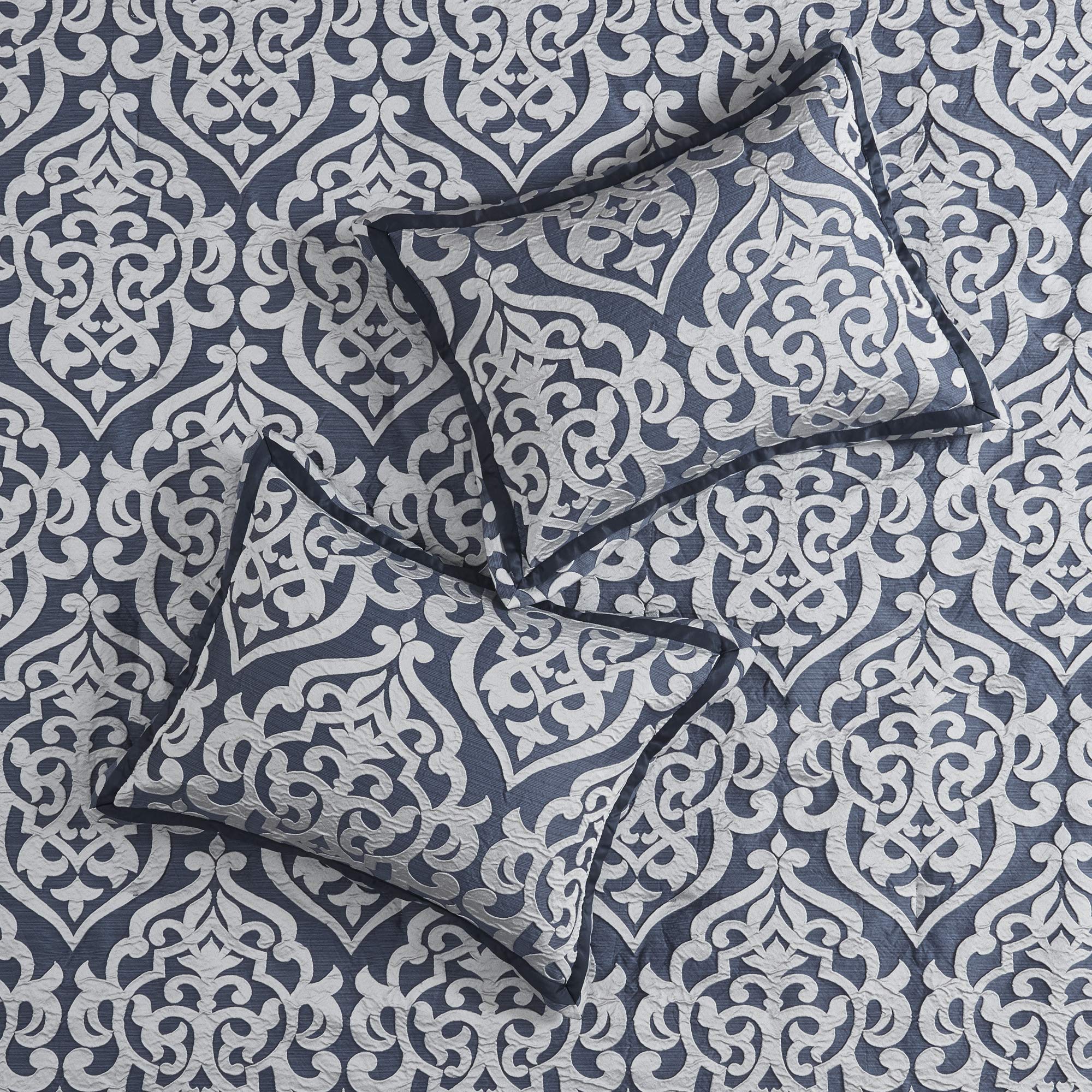 Madison Park Odette Jacquard Damask Comforter Set - Modern All Season Down Alternative Bedding with Shams & Decorative Pillows, Cal King (104