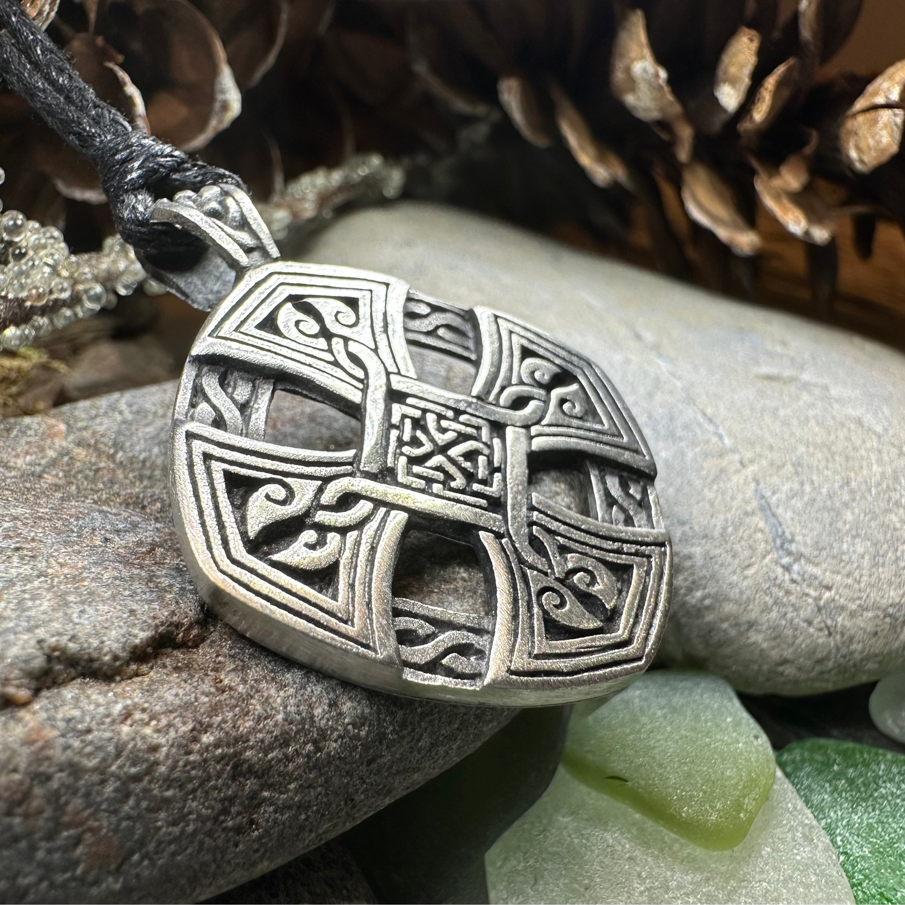 Celtic Cross Necklace for Women - Stainless Steel Eternal Love Pendant with 18