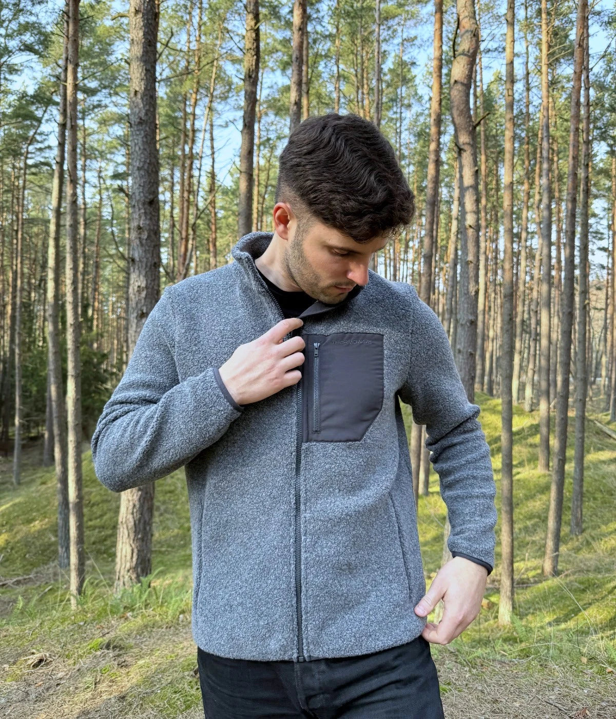 Men's Warm & Water-Resistant Renew Wool Fleece Jacket - Lightweight Winter Coat for Outdoor Hiking & Casual Wear