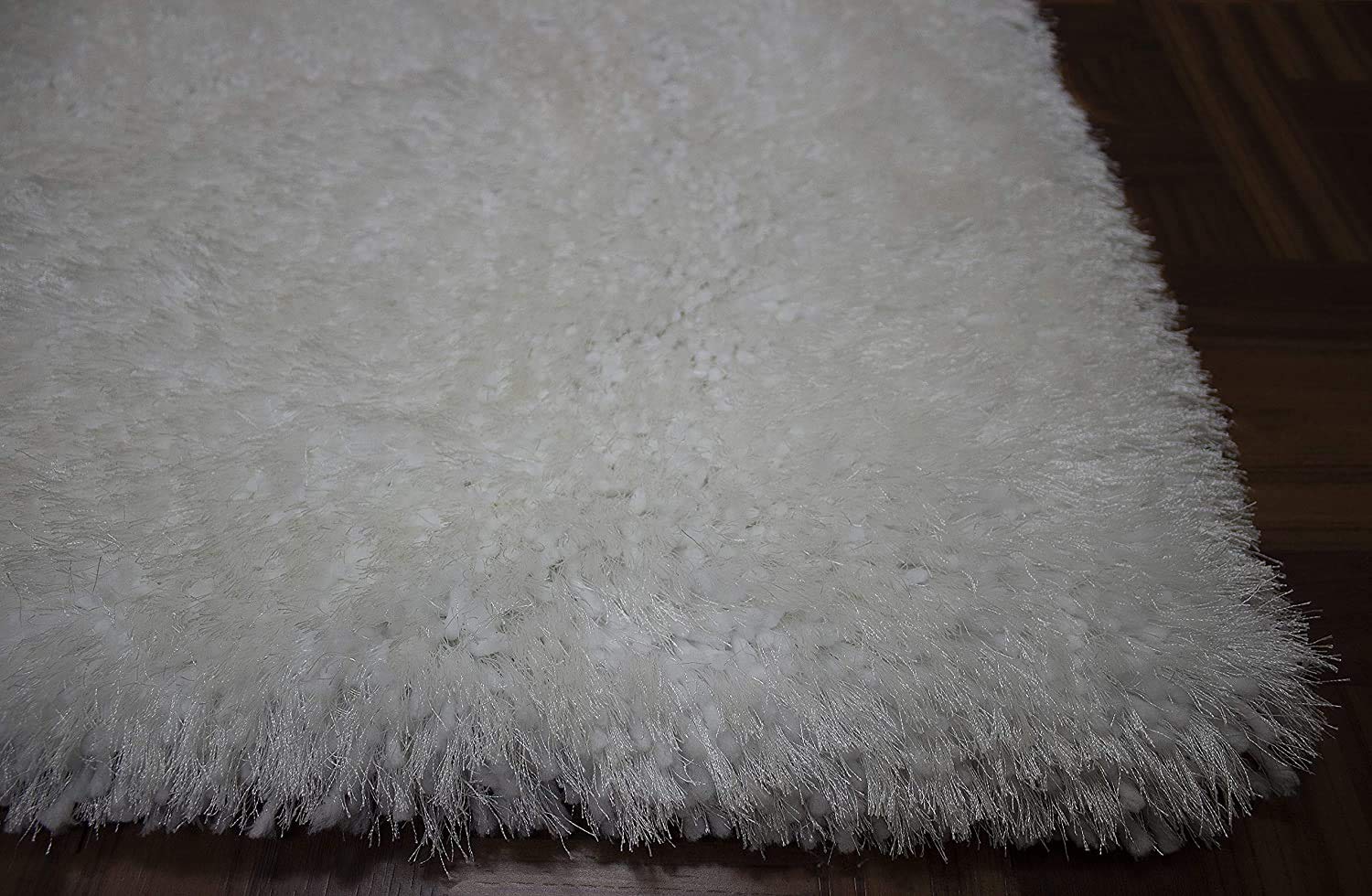 5x7 Feet Shaggy Plush Area Rug - Ultra Soft Furry Polyester Carpet for Living Room, Bedroom - Modern White Shag Rug for Cozy Home Decor
