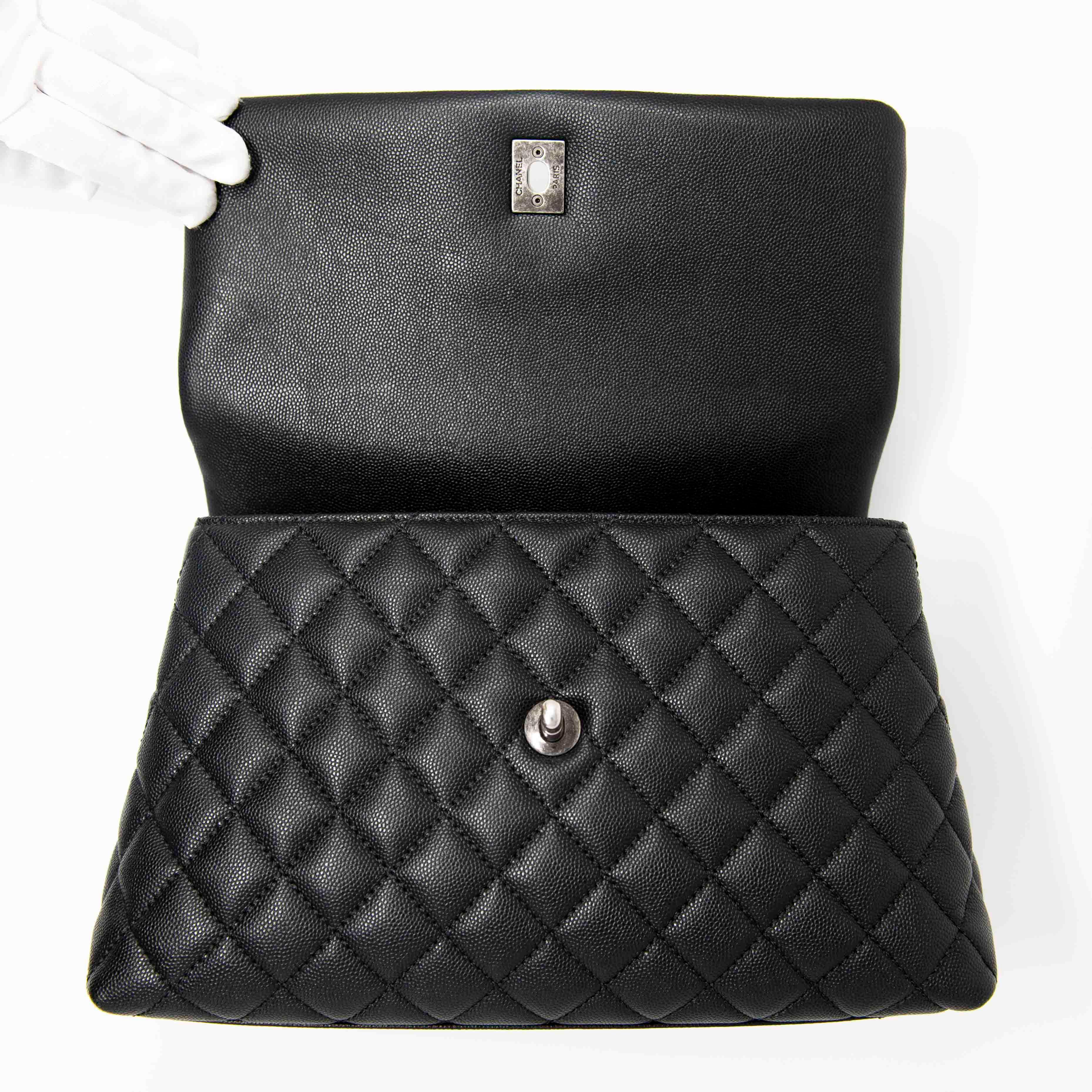 Chanel Black Medium Coco Handle Bag in Lizard Leather - Perfect for Evening Events & Luxury Fashion Accessories