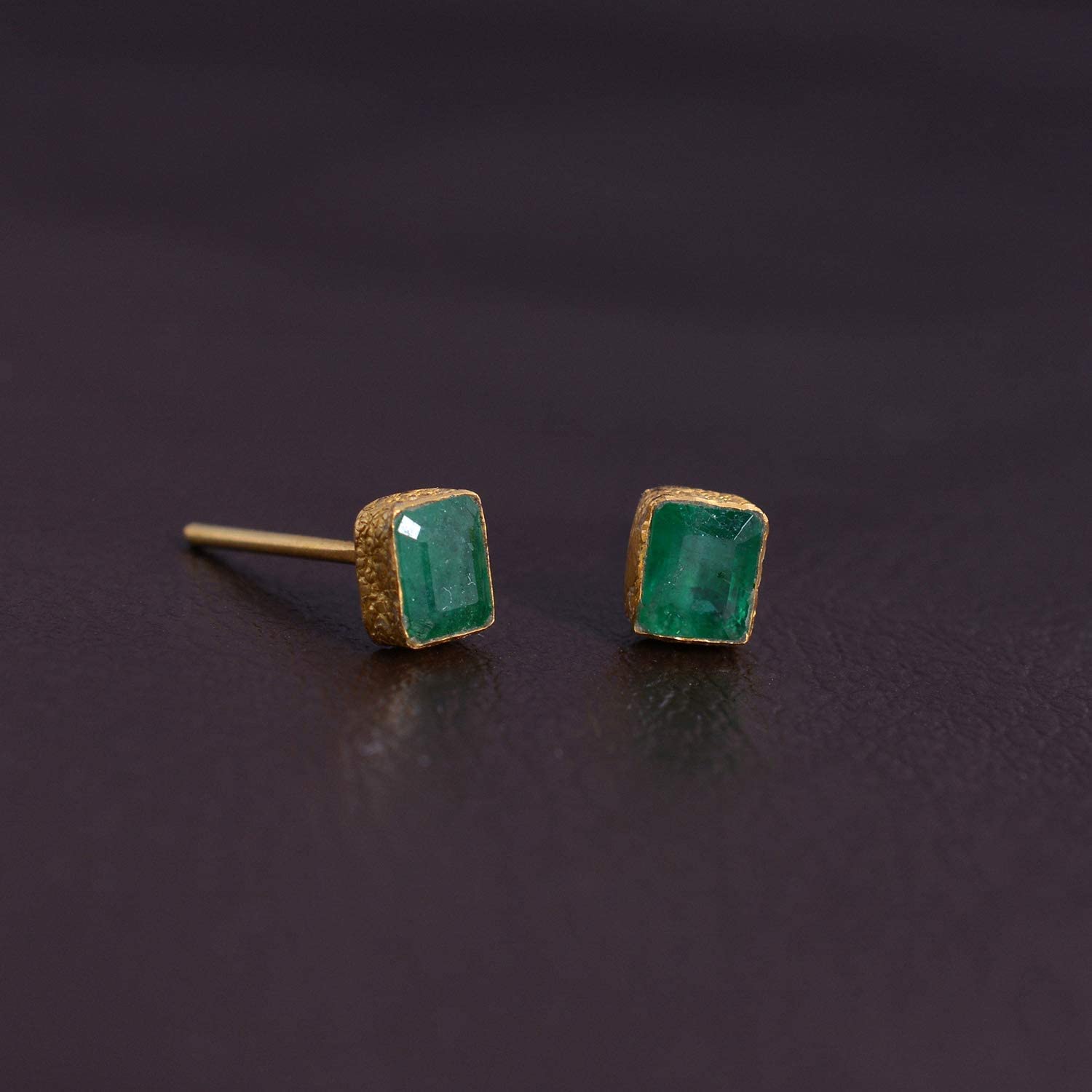 14K Gold Textured Emerald Stud Earrings with Bezel Setting | 0.96 Carat Octagon Cut Genuine Emerald Push Back Earrings | Fine Jewelry for Women | Perfect Gift for Birthday, Anniversary & Special Occasions