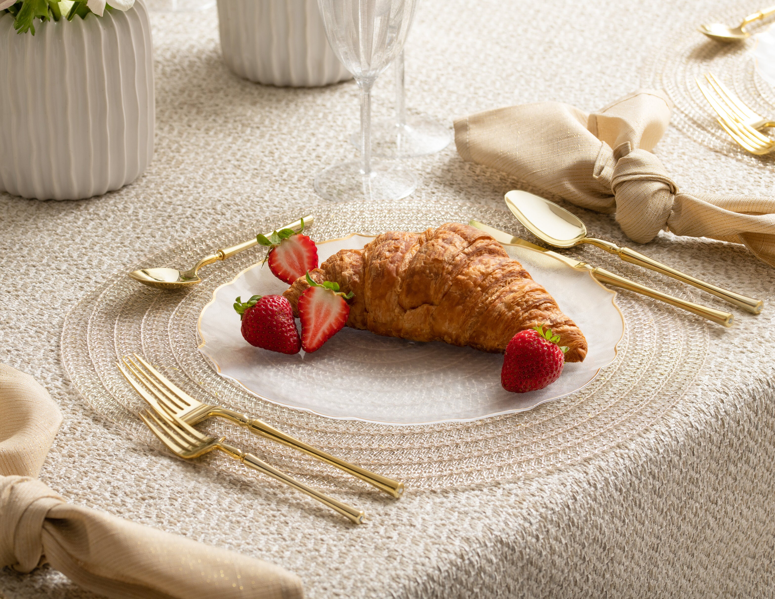 32-Piece Transparent White & Gold Round Plastic Dinnerware Set - Elegant Disposable Plates, Cups, Forks & Spoons for 16 Guests - Perfect for Weddings, Parties, Catering & Outdoor Events