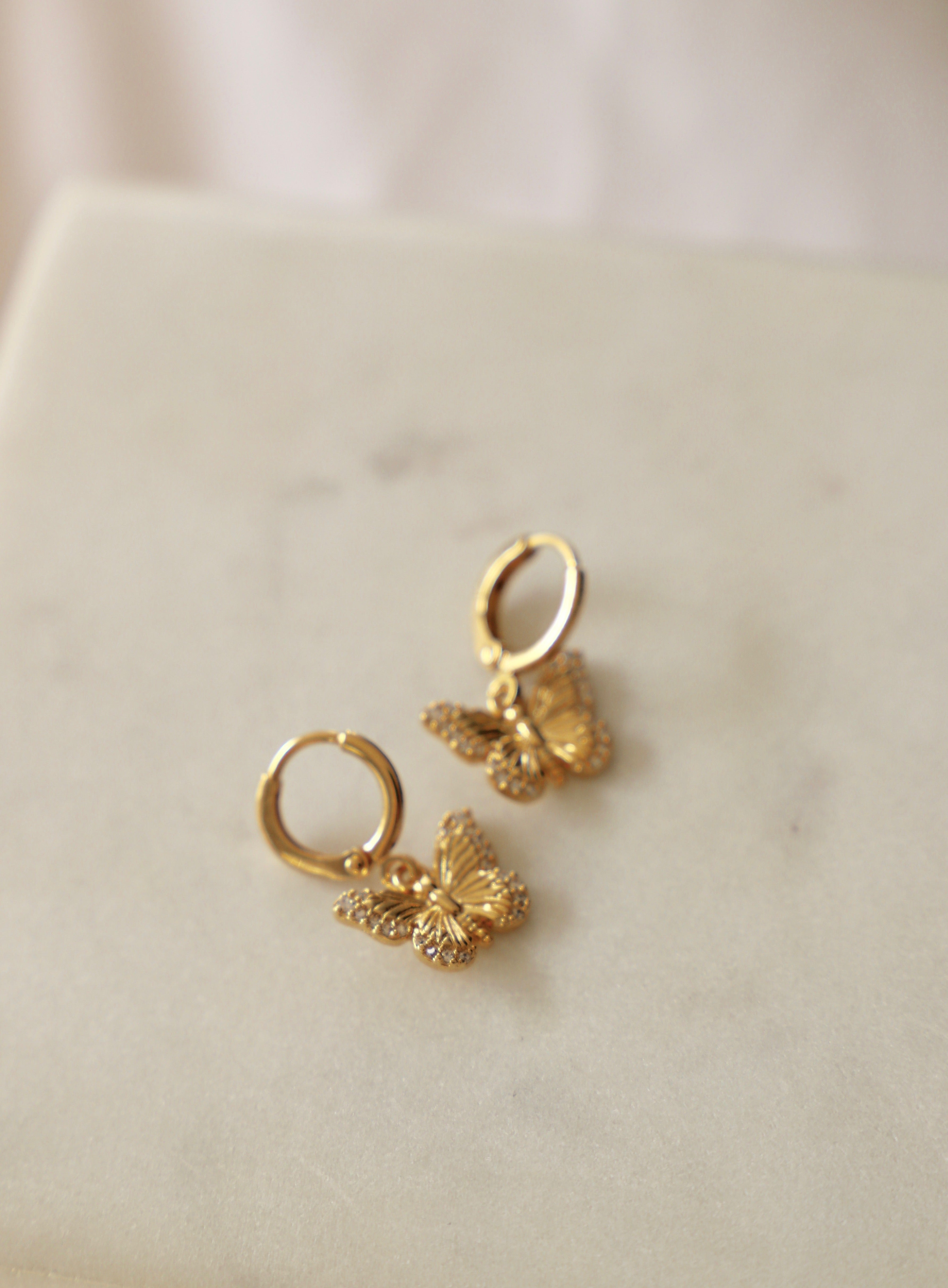 Butterfly Huggie Hoop Earrings for Women - Dainty Gold & Silver Small Butterfly Earrings for Everyday Wear, Gift for Her - Perfect for Parties, Dates & Casual Outfits
