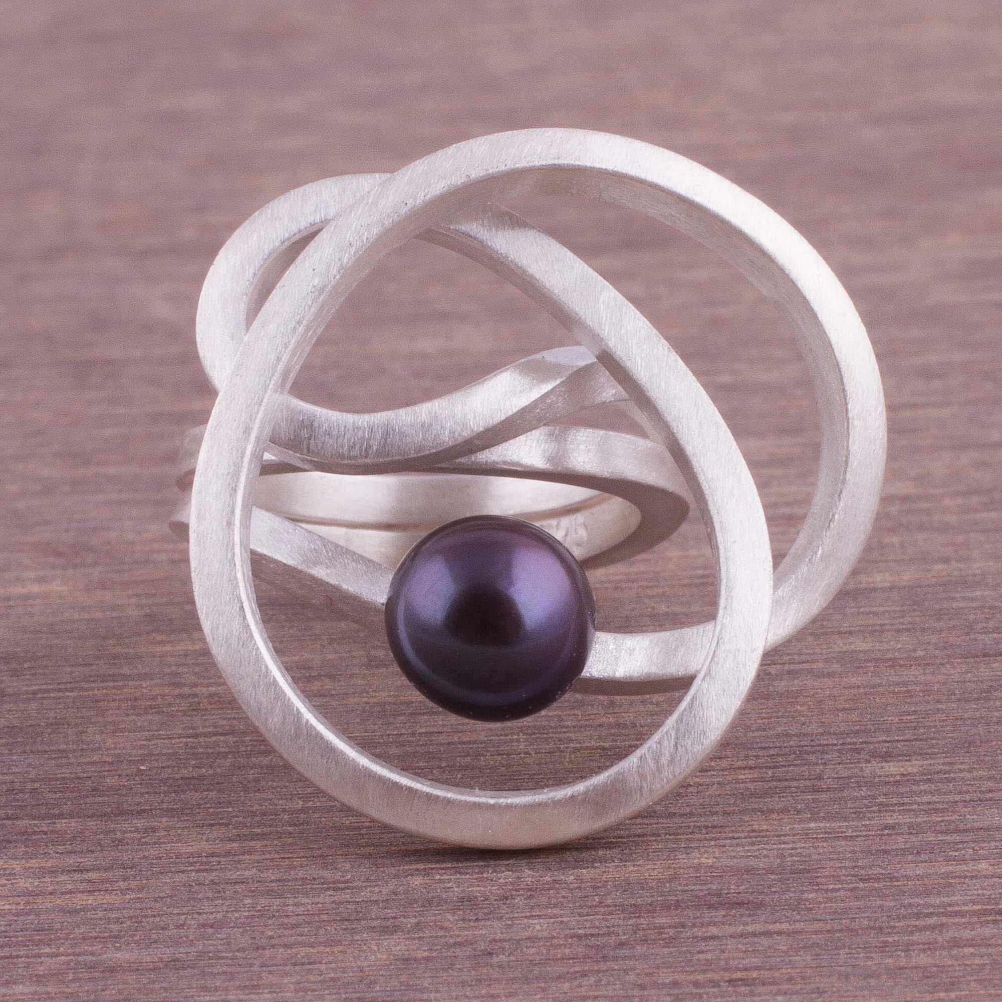 NOVICA Handmade .925 Sterling Silver Cultured Freshwater Pearl Cocktail Ring - Abstract Grey Black Peruvian Jewelry, Modern Birthstone Gift for Women, Perfect for Evening Parties & Special Occasions