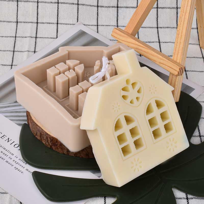Christmas House Silicone Candle Molds - DIY Candle Making Kit for Resin, Aromatherapy, Wax Soap - Perfect for Holiday Home Decor & Handmade Crafts (Ideal for Christmas Gifts & Cozy Winter Decorations)
