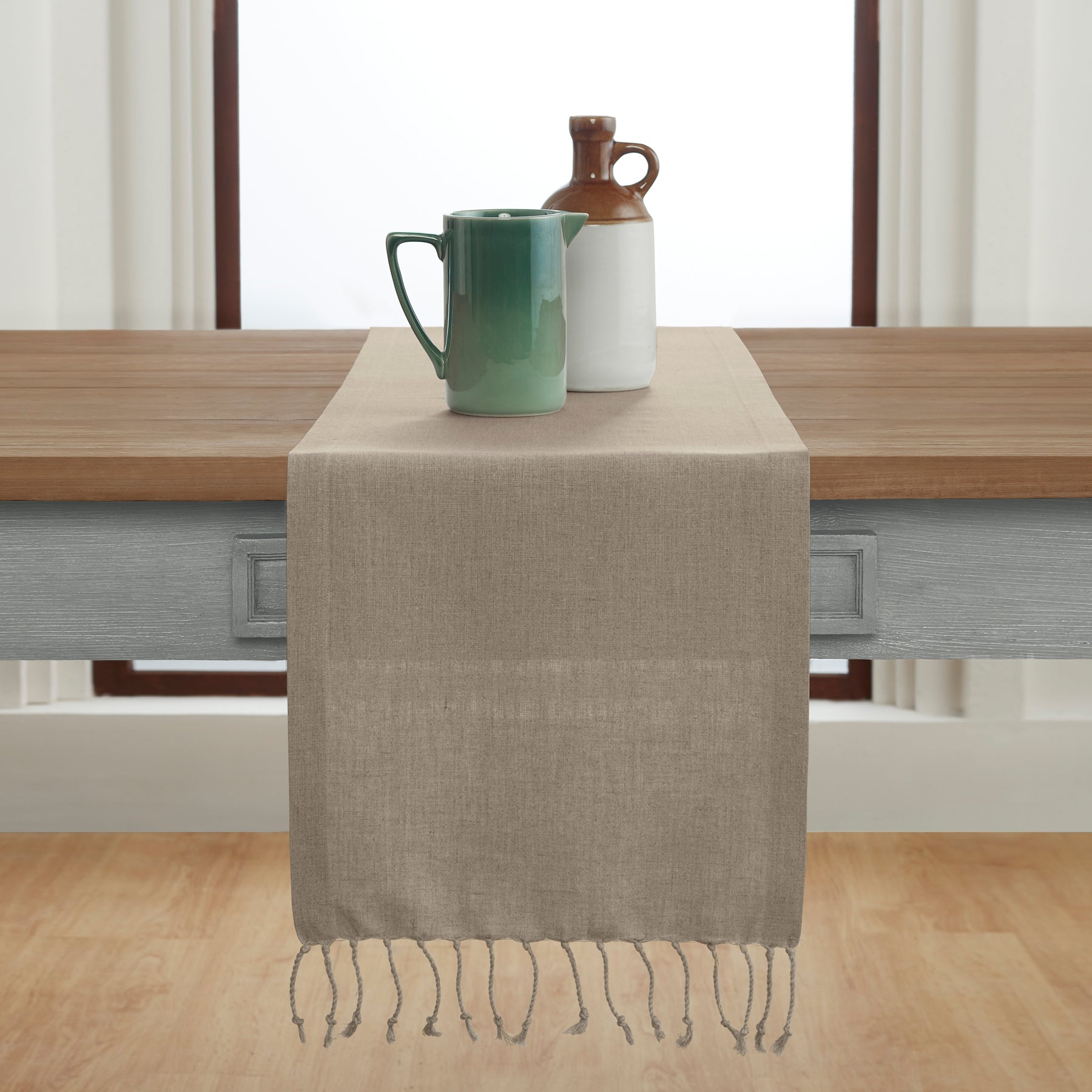 Elegant Twisted Tassels Table Runner for Dining Room Decor - Perfect for Weddings, Parties & Holiday Table Settings