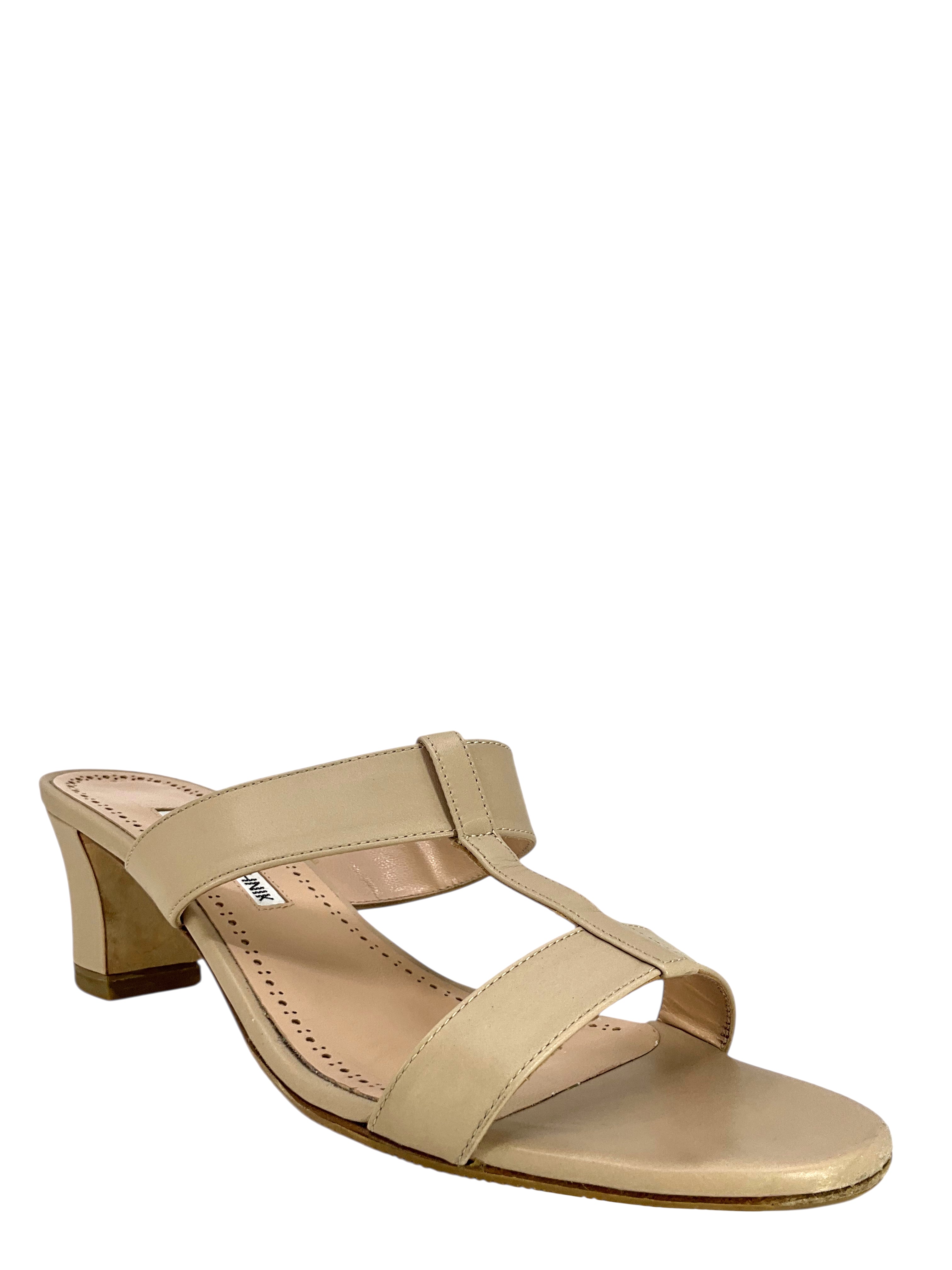 Manolo Blahnik Kesbihi Leather Slide Sandals Women's Size 9.5 - Comfortable Luxury Summer Slides for Beach, Pool & Casual Outings