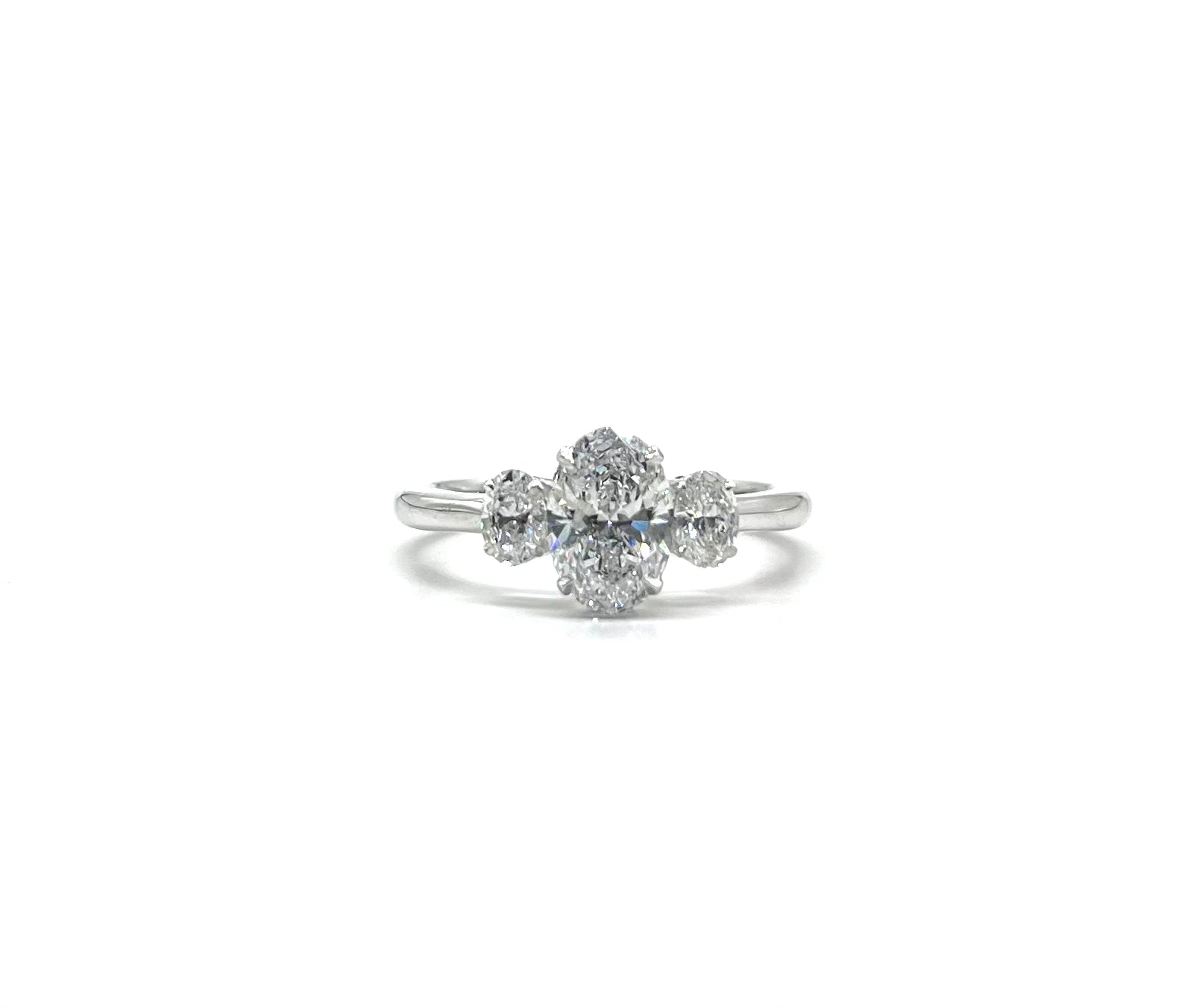 Lab Grown Oval Diamond 3 Stone Engagement Ring - Elegant Wedding Band for Women, Perfect for Proposals, Anniversaries & Special Occasions