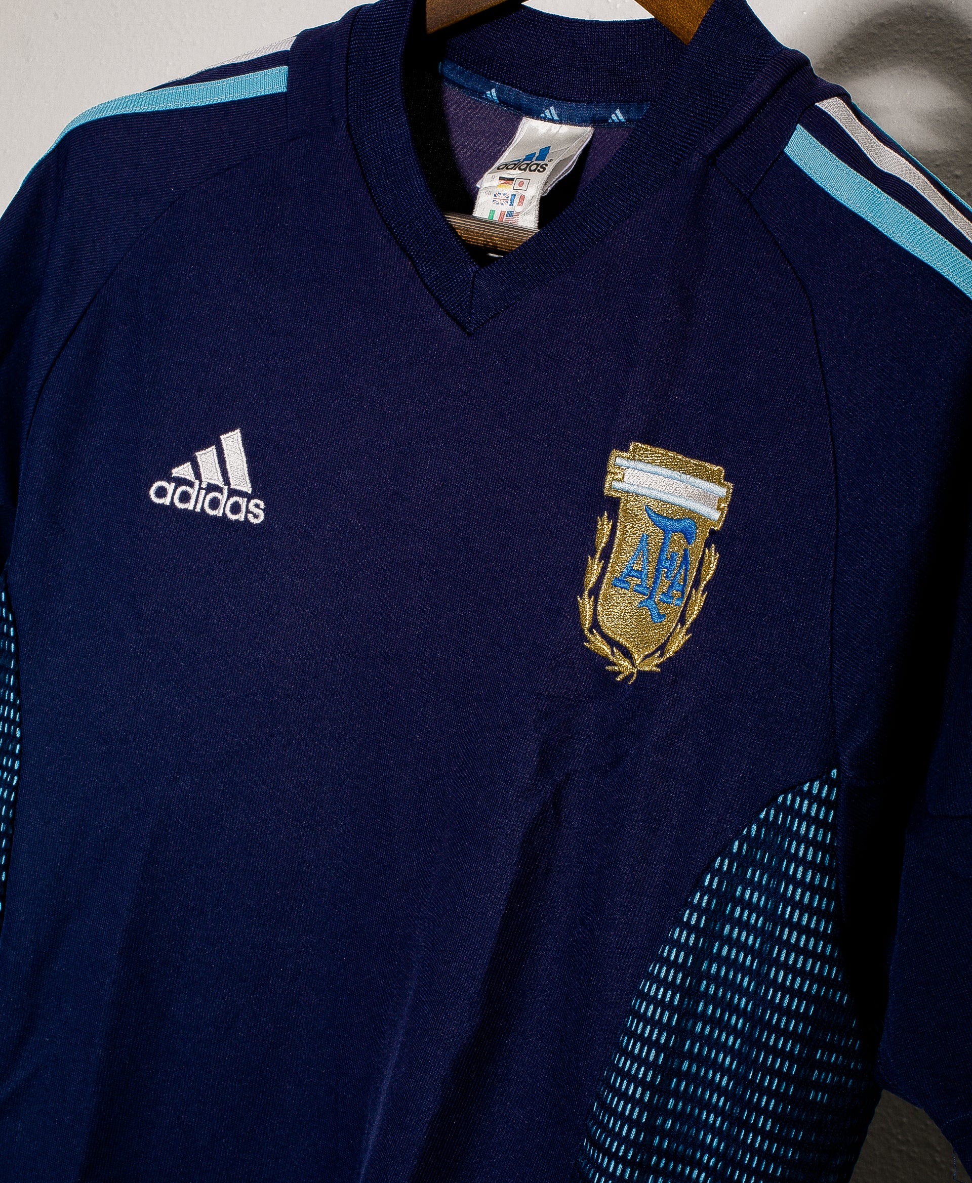 2002 Argentina Away Soccer Jersey (Size S) - Authentic Football Shirt for Fans & Collectors - Perfect for Matches, Gifting & Display