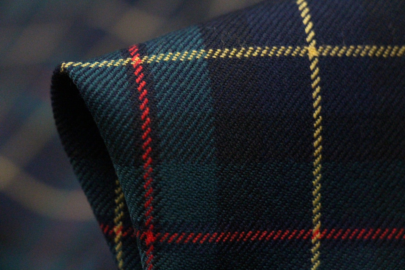 Bertotto Tartan Plaid Blanket - Soft Cozy Throw for Couch, Bed & Travel - Perfect for Home Decor, Camping & Gifts