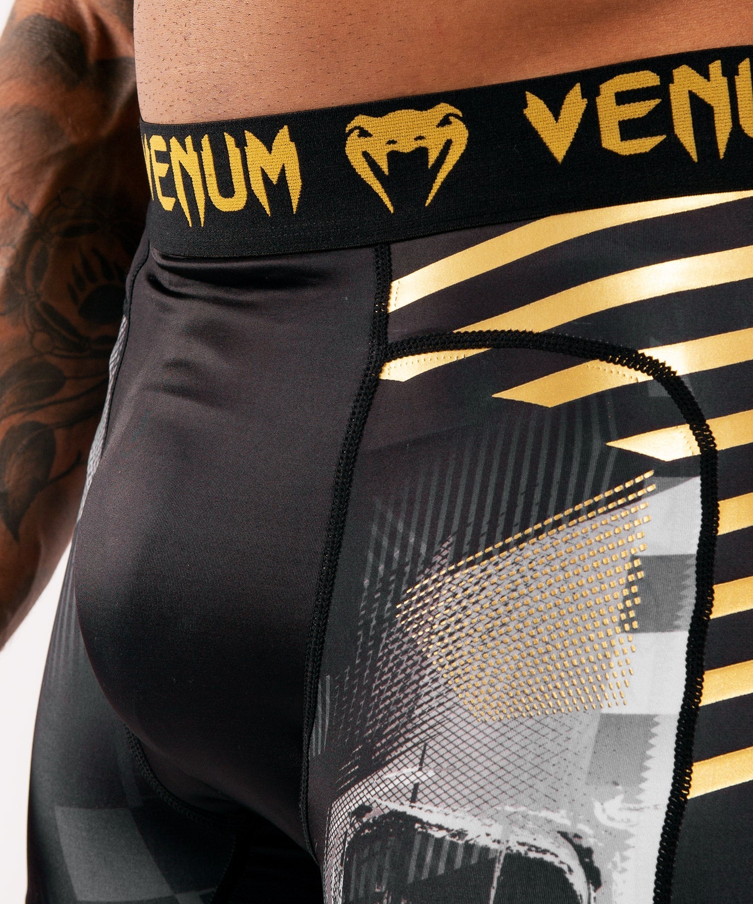 Venum Skull Compression Shorts for Men - Black MMA & Workout Shorts for Training, Running & Fitness - Moisture Wicking & Breathable