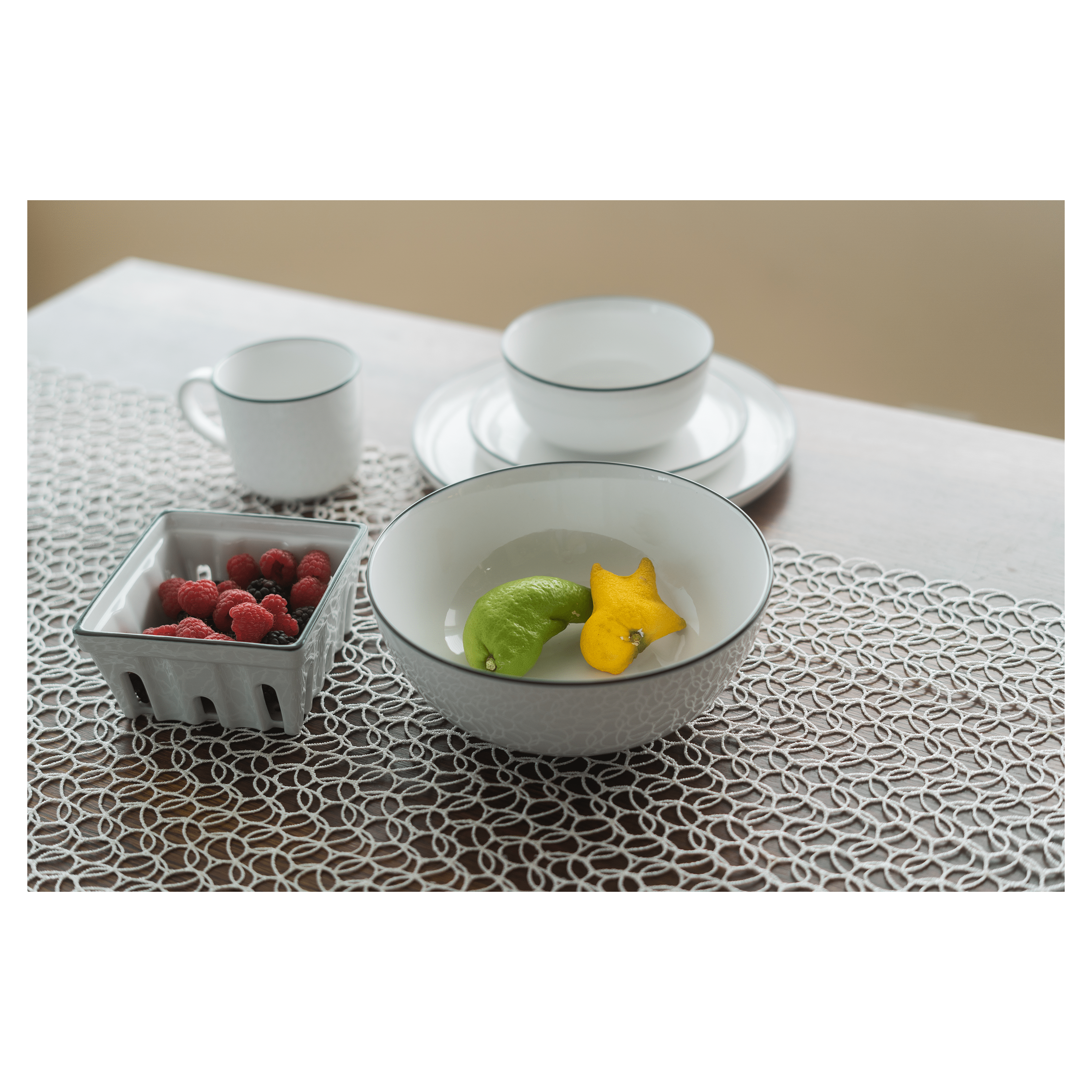 BIA Silhouette Serving Bowl 8.5
