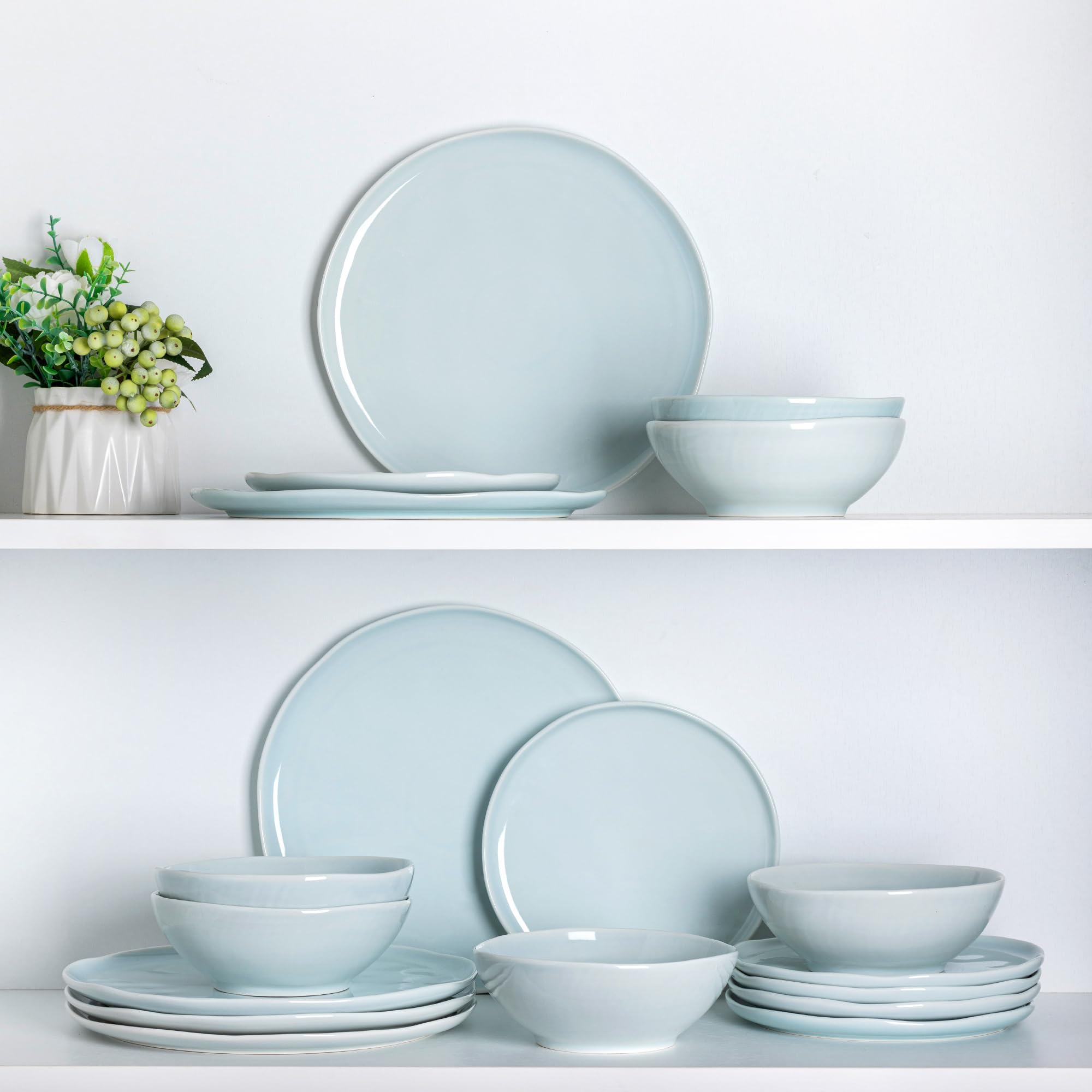 LERATIO 18-Piece Ceramic Dinnerware Set for 6 - Microwave, Dishwasher & Oven Safe Porcelain Plates & Bowls with Wavy Edge - Lightweight & Scratch Resistant - Light Blue - Perfect for Everyday Dining, Dinner Parties & Restaurant Use