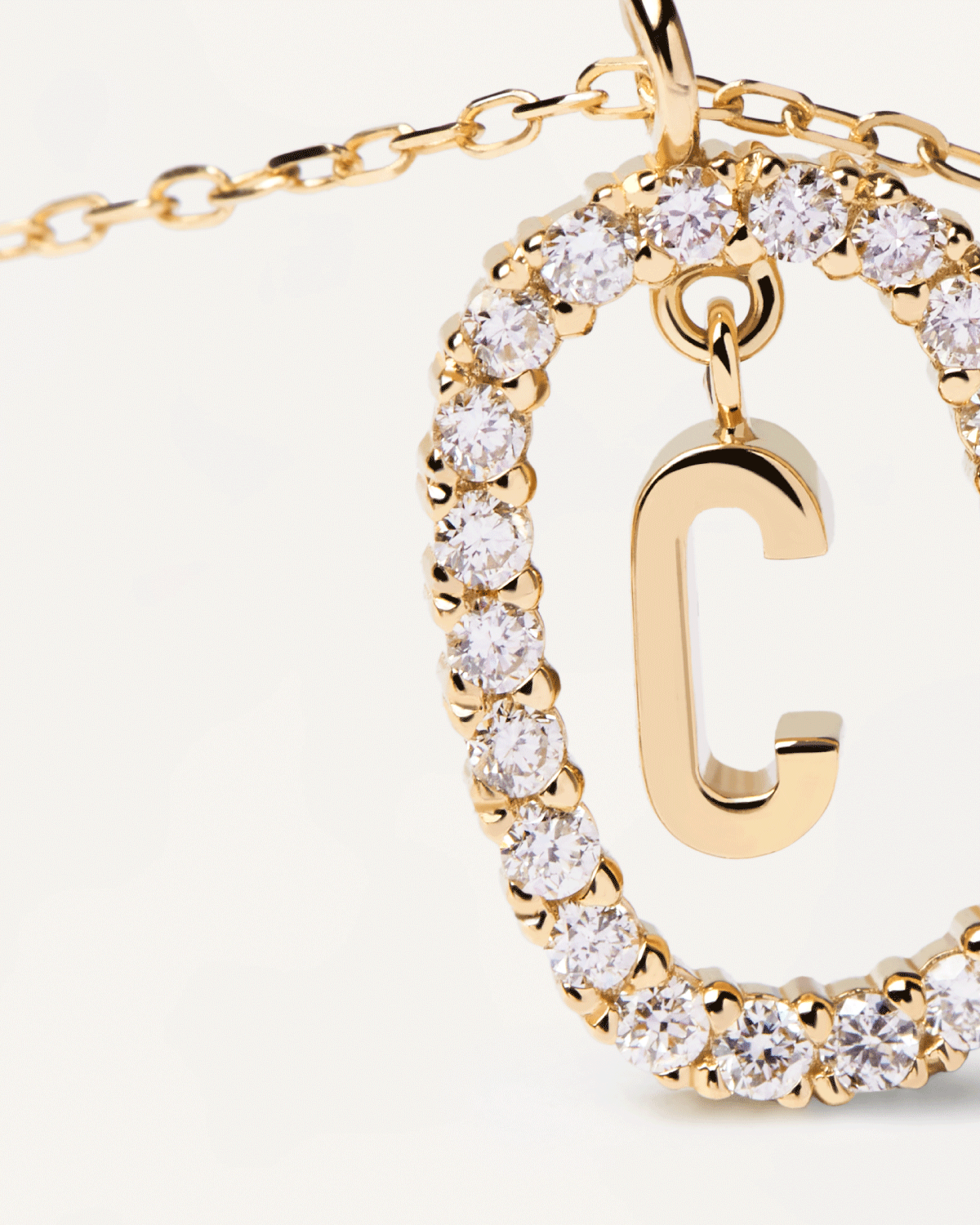Elegant GRID Fine Necklace with C Bridge Design - Perfect for Women's Daily Wear, Date Nights & Special Occasions