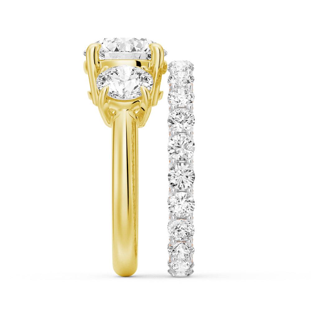 Exquisite Round Cut Three Stone Moissanite Engagement Ring for Women - Perfect for Proposals, Anniversaries & Special Occasions