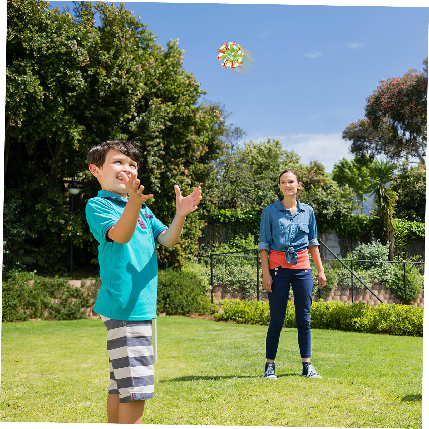 Vaguelly 4-Pack LED Light Up Suction Cup Balls - Fun Outdoor/Indoor Toy for Kids & Adults - Perfect for Pool Parties, Beach Games & Wall Climbing Activities